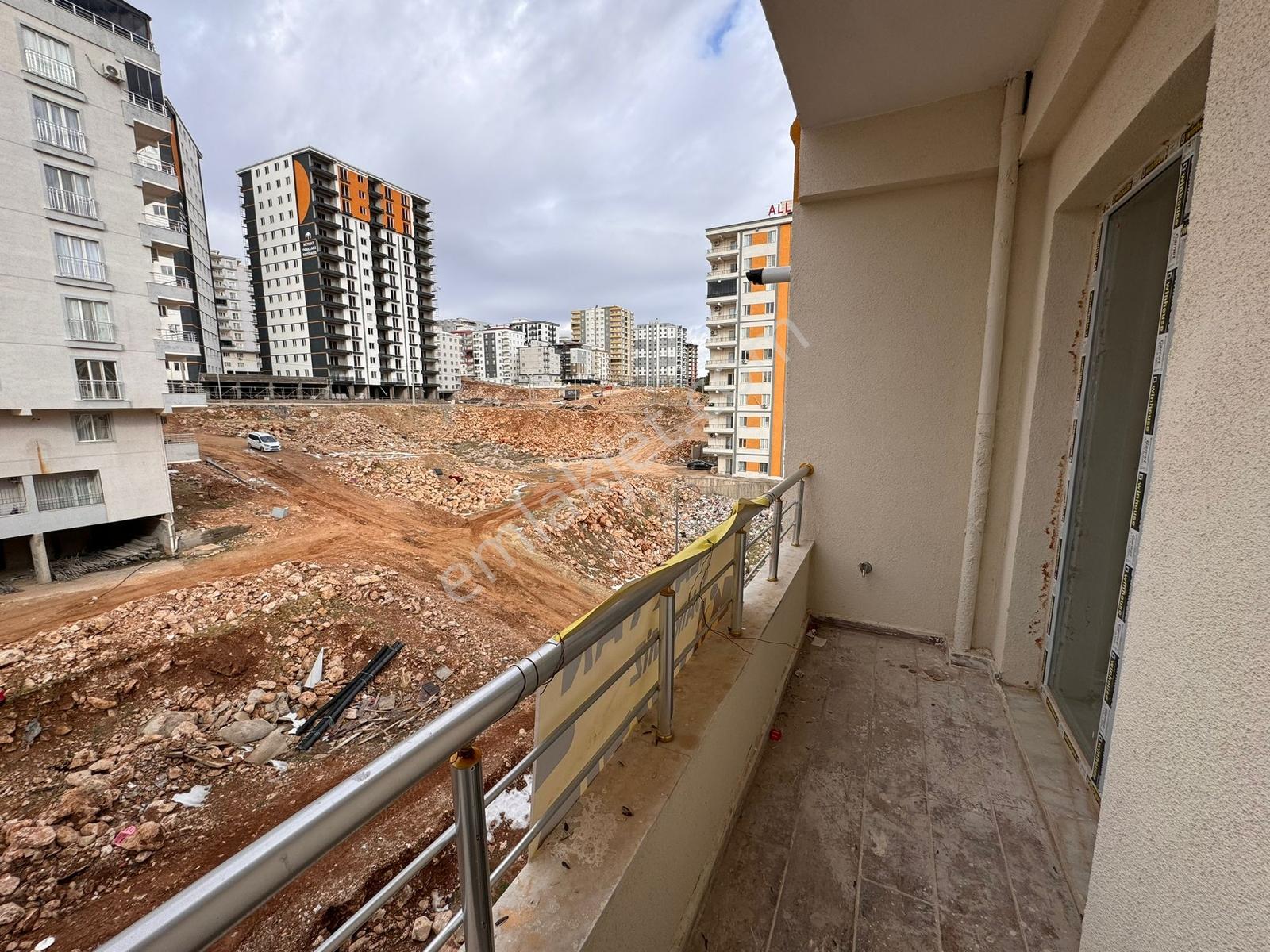 Azk'den Her Yere Adım Mesafesnde Olan 2+1 Dairemizi Kiralıyoruz - Görsel 9