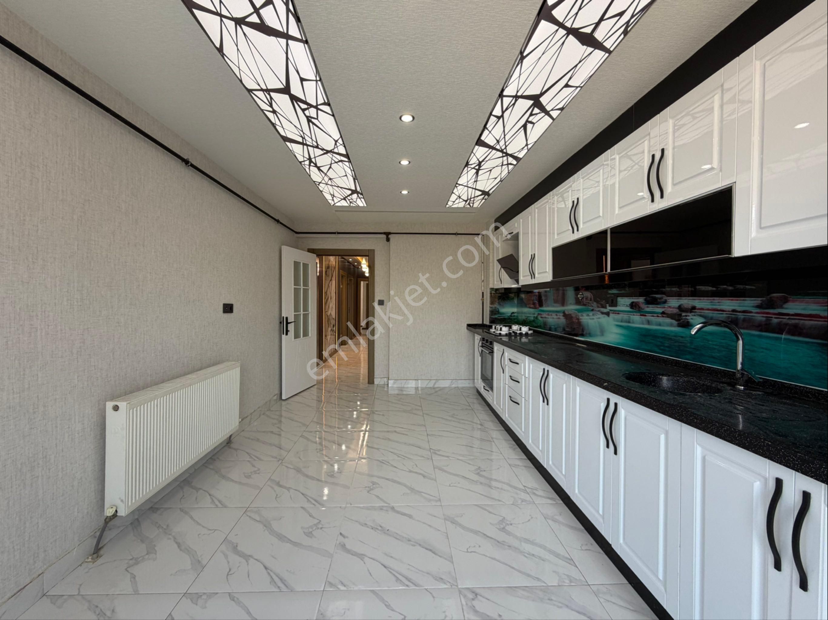 Öz.maşallah'dan Kök Tapulu 3+1 Ebeveyn Banyolu Ortta Katta Ful+full Yapılı Fırsatt - Görsel 3