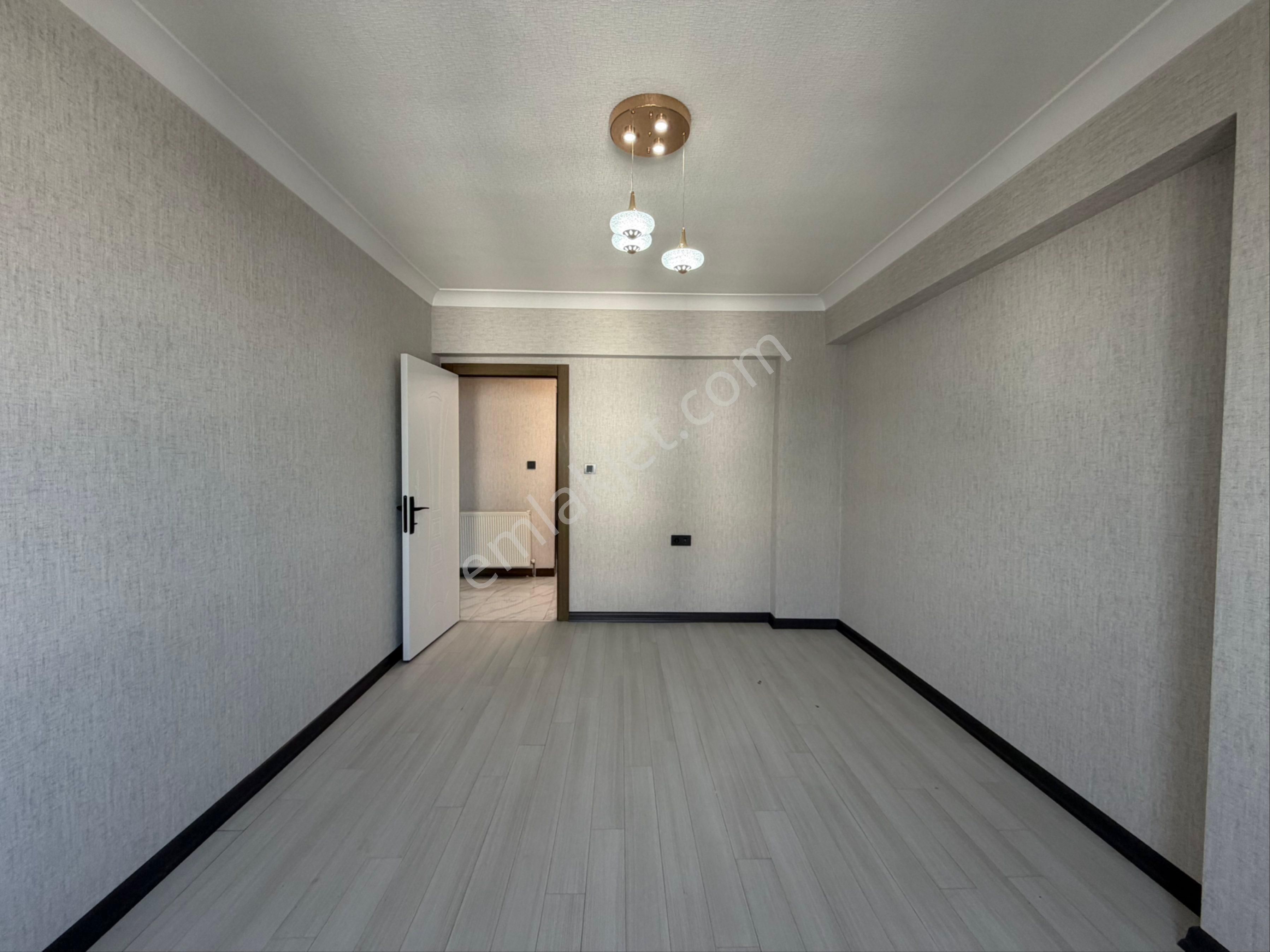 Öz.maşallah'dan Kök Tapulu 3+1 Ebeveyn Banyolu Ortta Katta Ful+full Yapılı Fırsatt - Görsel 32