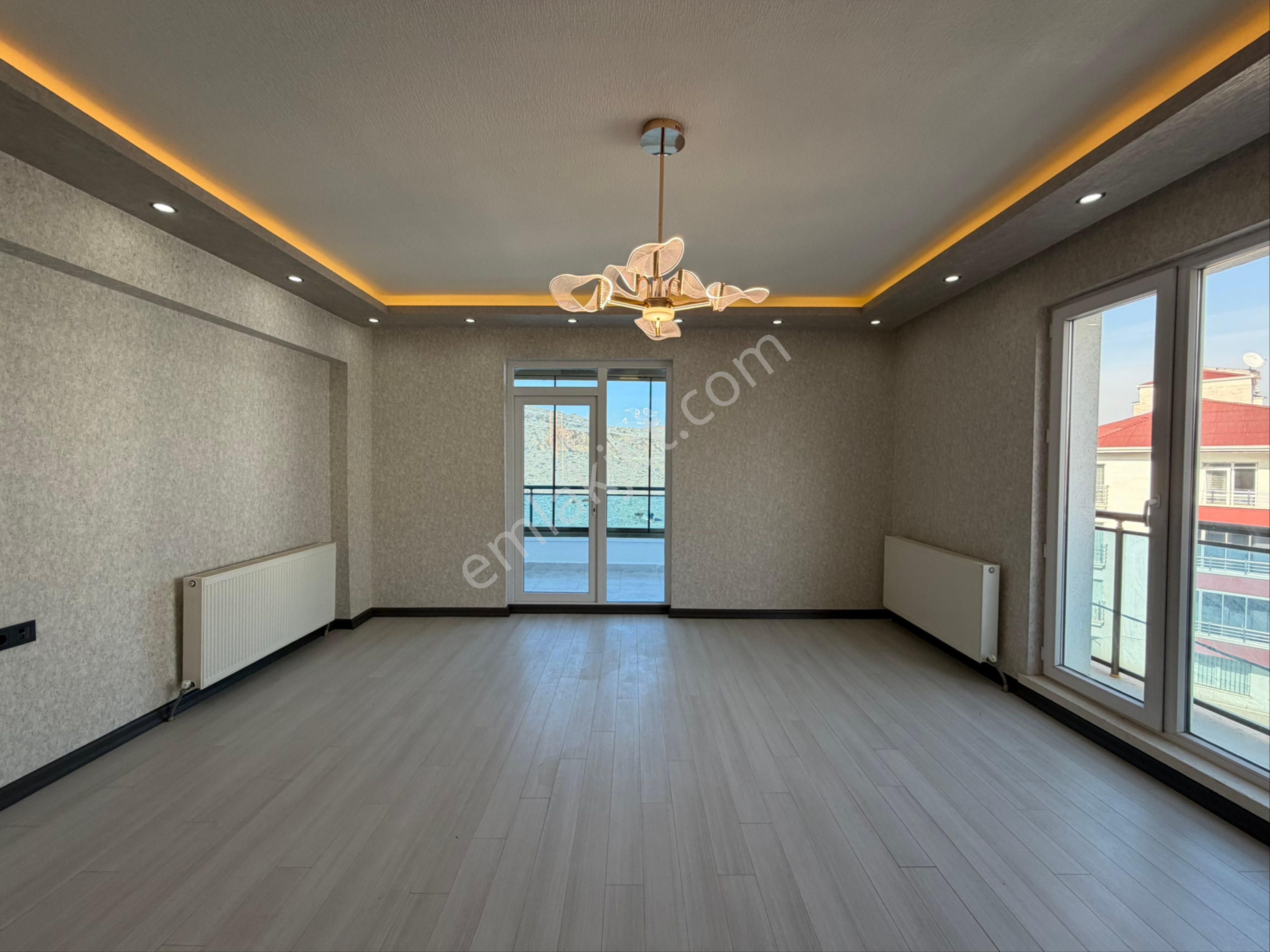 Öz.maşallah'dan Kök Tapulu 3+1 Ebeveyn Banyolu Ortta Katta Ful+full Yapılı Fırsatt - Görsel 7