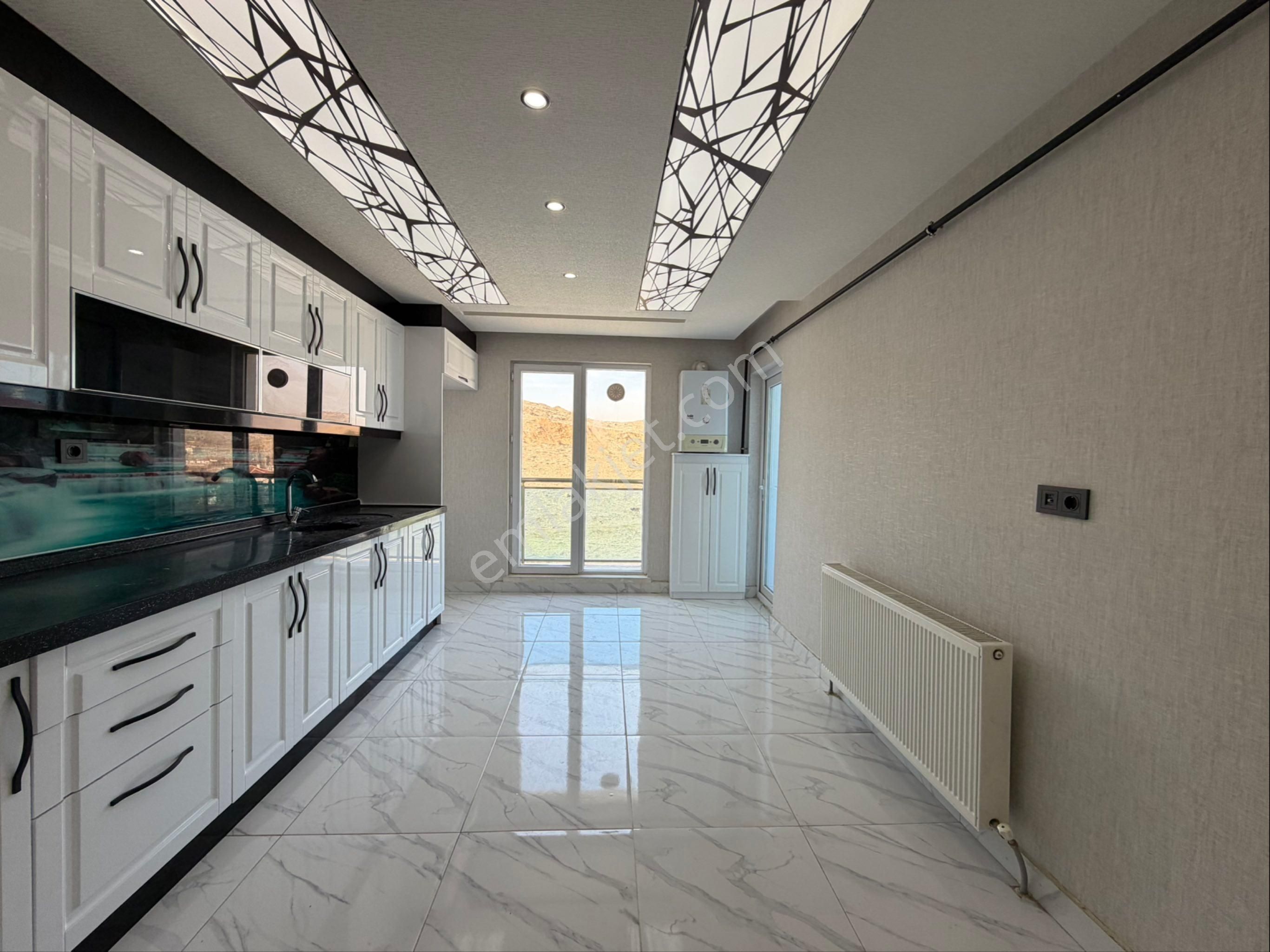 Öz.maşallah'dan Kök Tapulu 3+1 Ebeveyn Banyolu Ortta Katta Ful+full Yapılı Fırsatt - Görsel 17