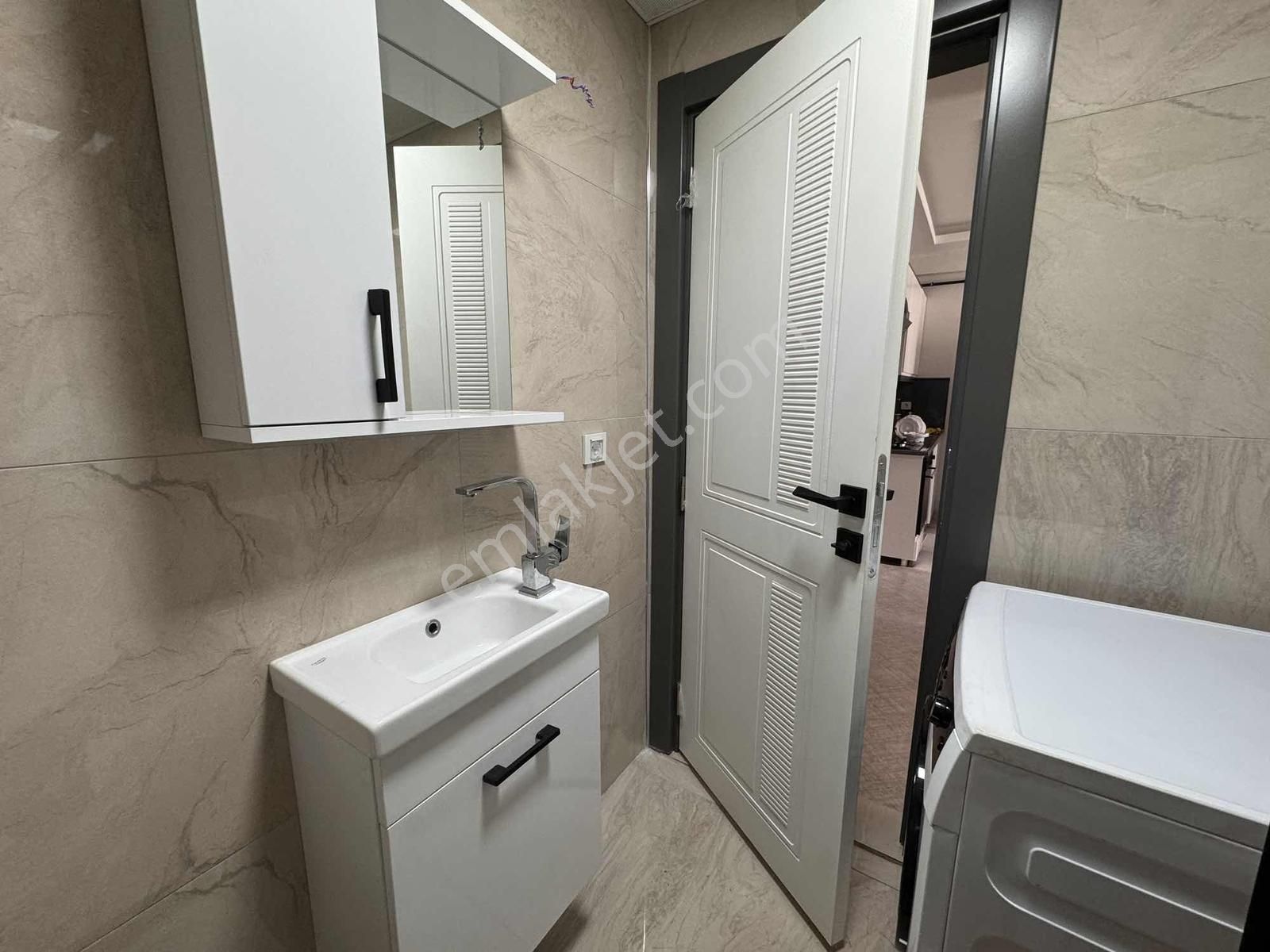 Azk'den Memur Kiracılı Yüksek Kira Getirili 2+1 Daire Satışta - Görsel 35