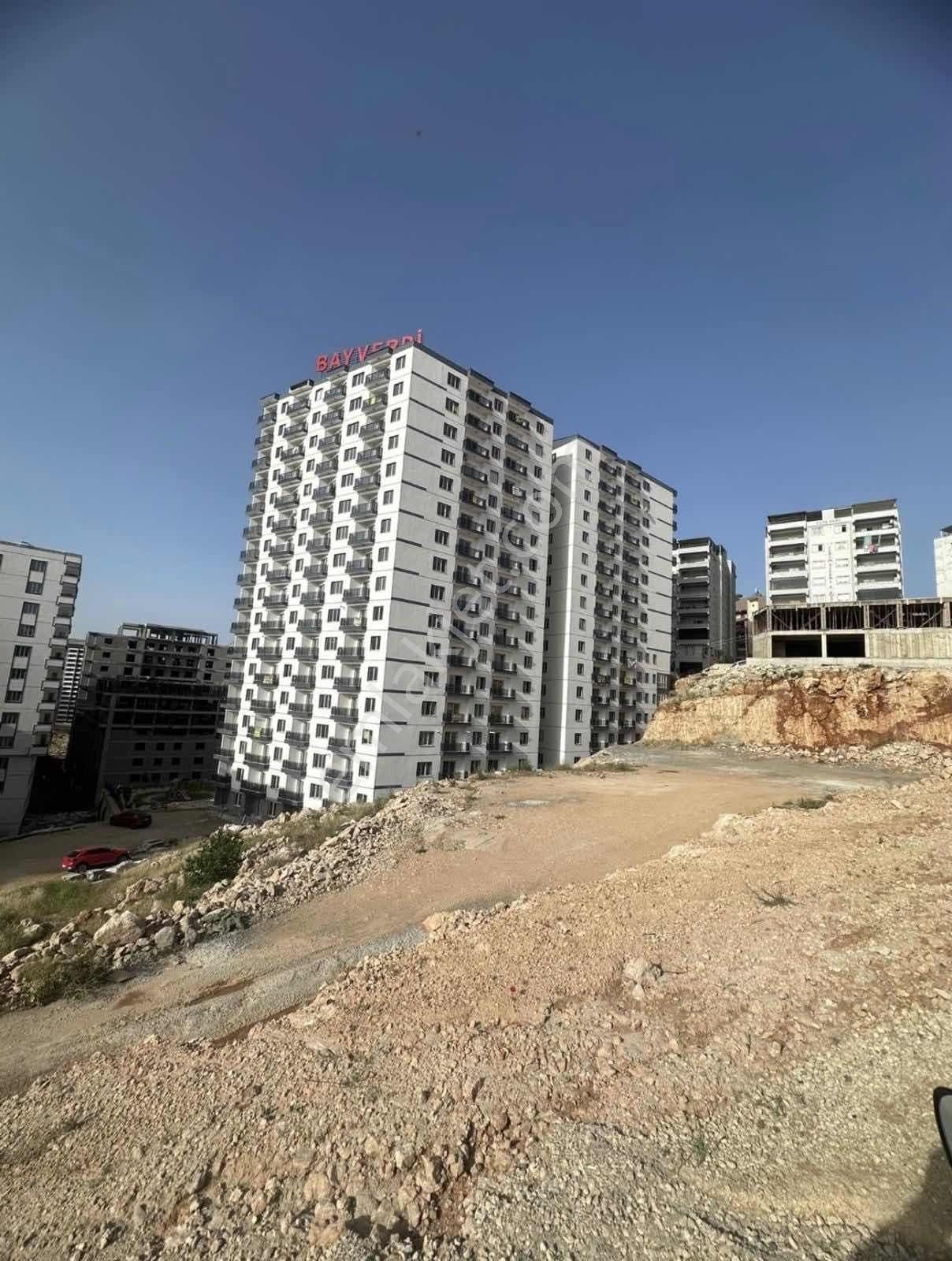 Azk'den Memur Kiracılı Yüksek Kira Getirili 2+1 Daire Satışta - Görsel 20