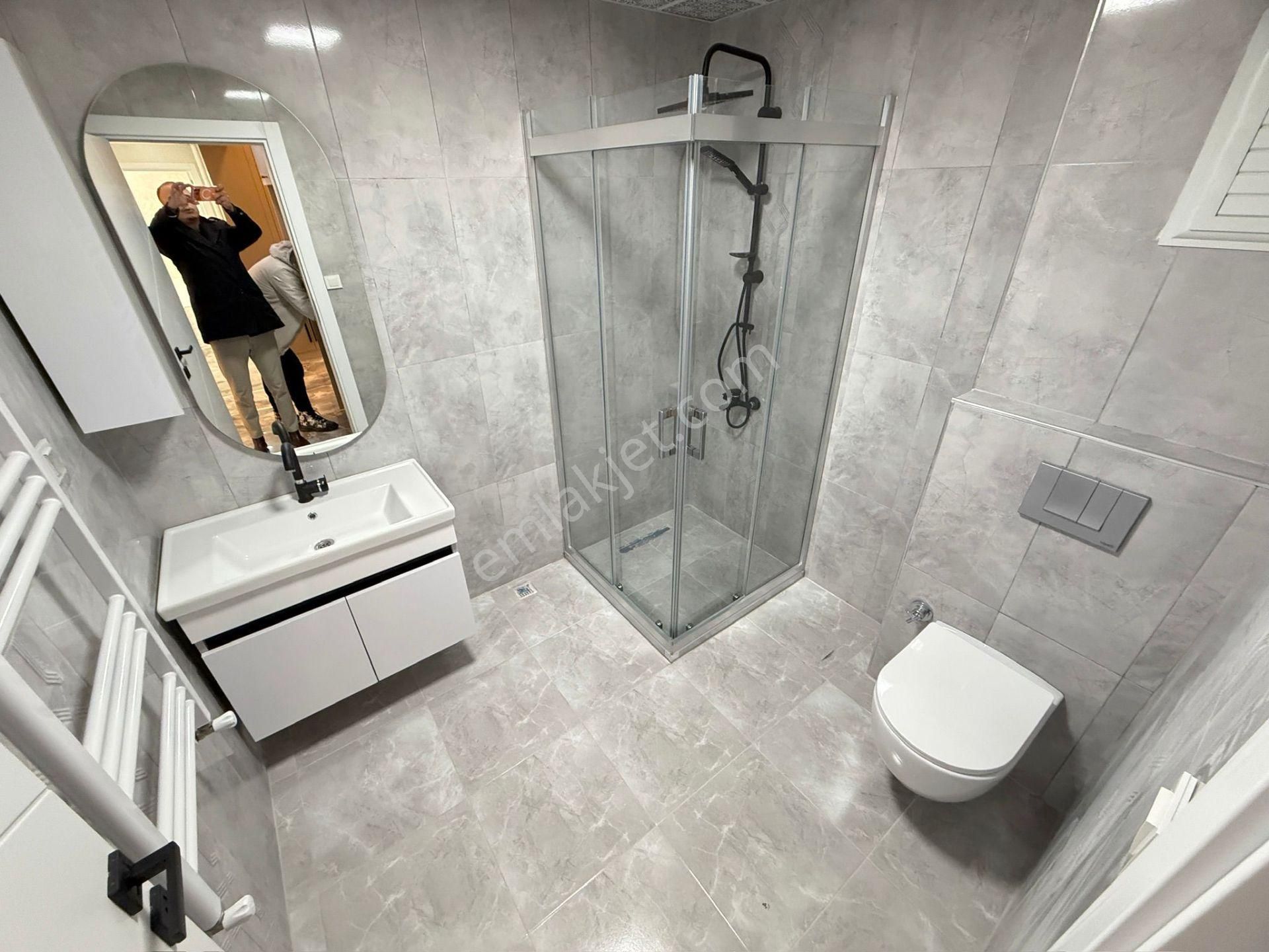 Kariyer'den Tepebaşı'nda Belediye Yakını Ara Katta Lüx 3+1 Daire - Görsel 19