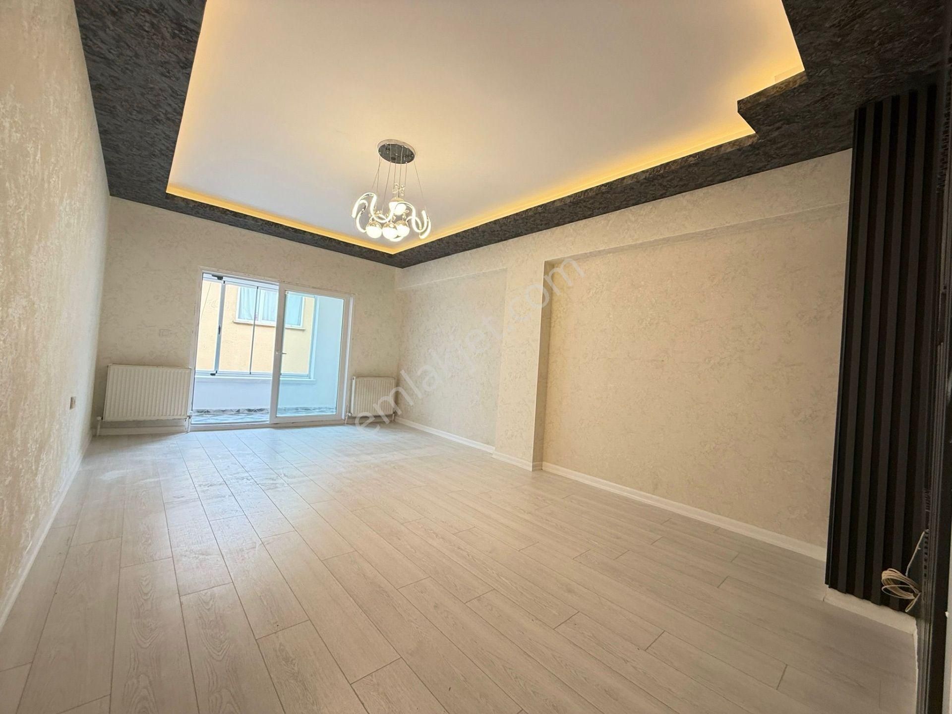 Kariyer'den Tepebaşı'nda Belediye Yakını Ara Katta Lüx 3+1 Daire - Görsel 7