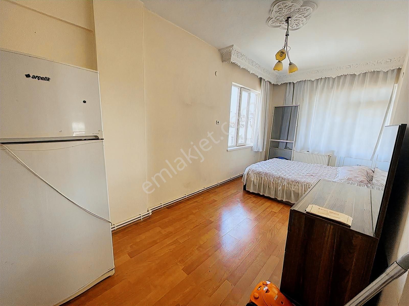 Katta Doğalgazlı Eşyasız Kiralık 3+1 Tramvaya 100 Metre Mesafede - Görsel 30