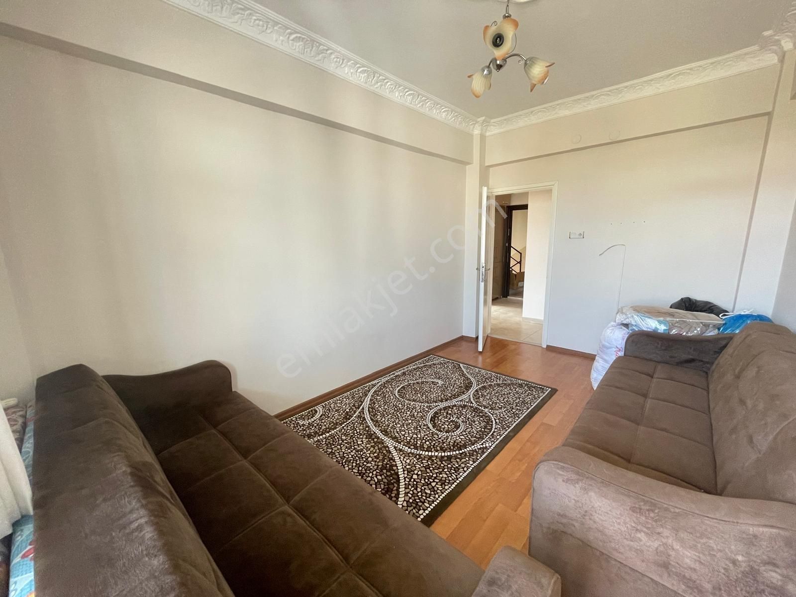 Katta Doğalgazlı Eşyasız Kiralık 3+1 Tramvaya 100 Metre Mesafede - Görsel 18