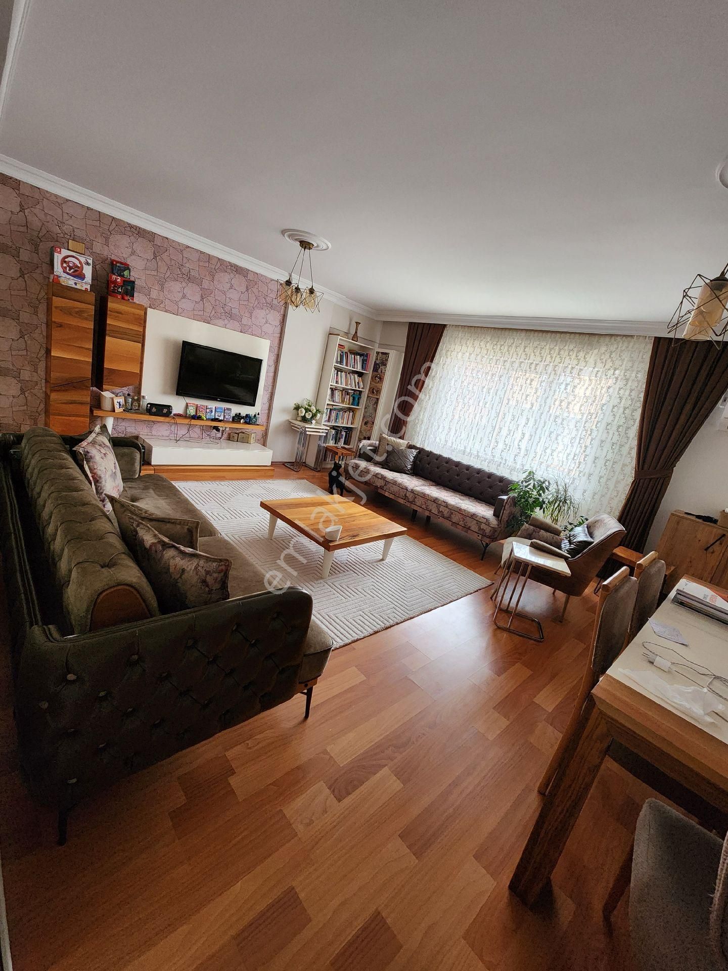 Merkezi Konumda, Ferah, Bakımlı Aile Dairesi