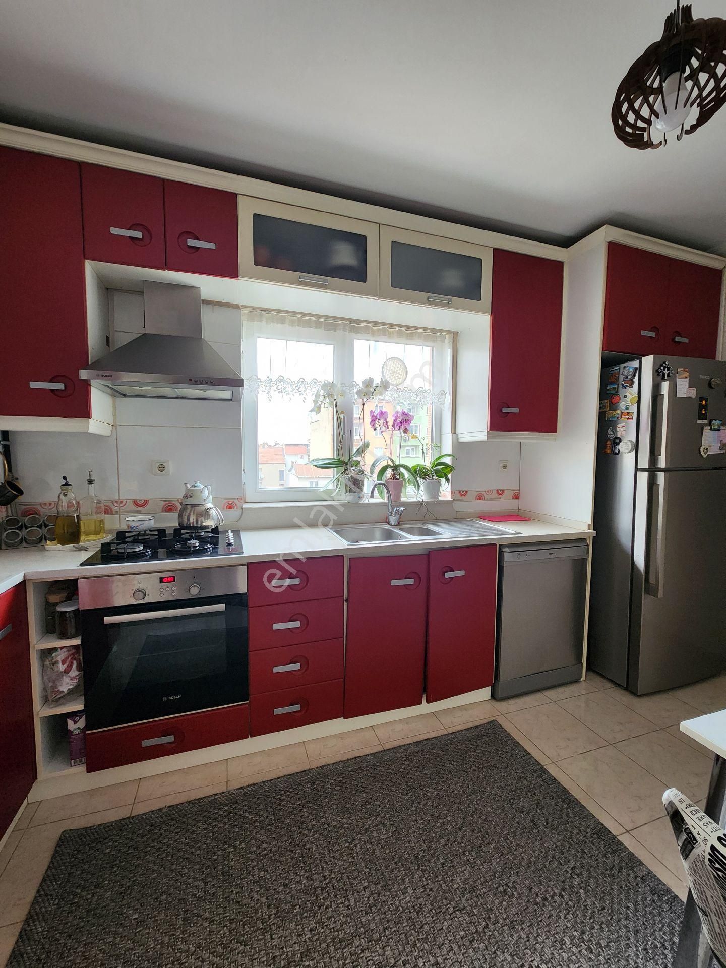 Merkezi Konumda, Ferah, Bakımlı Aile Dairesi - Görsel 4