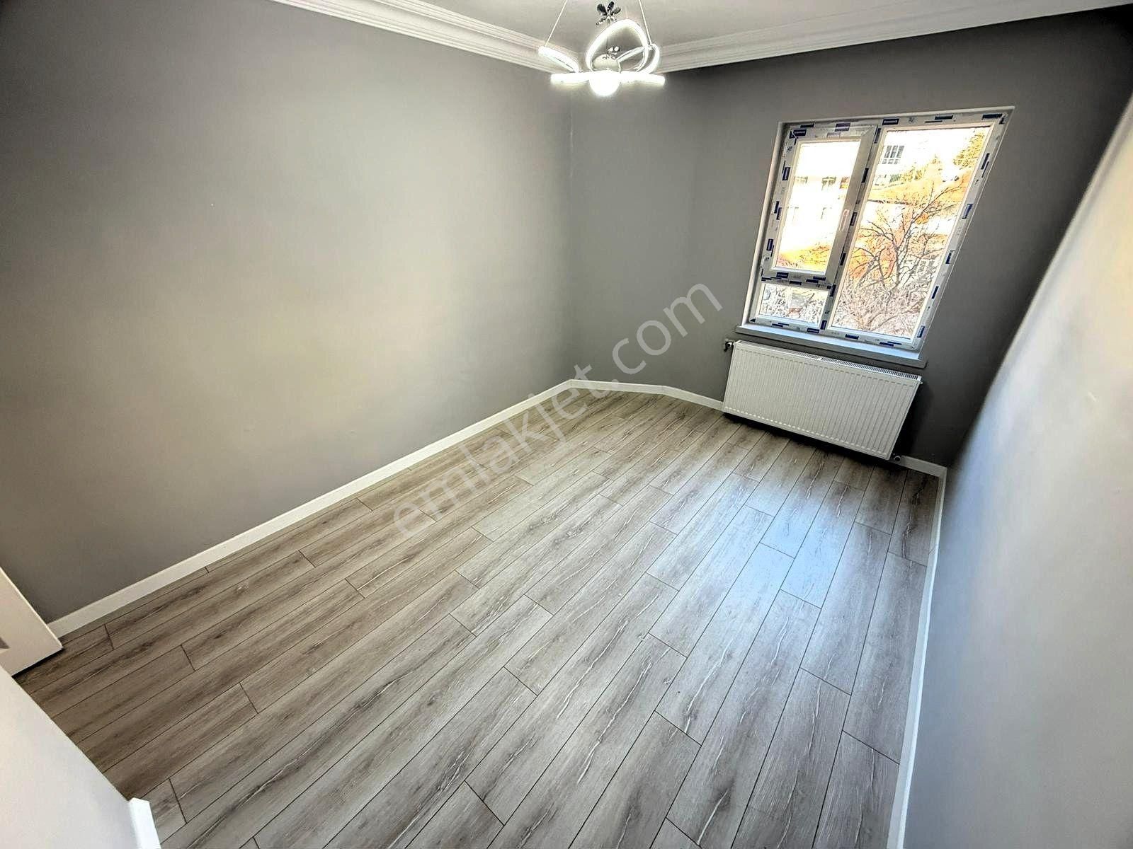 Kariyerden Ayvalı'da Asansölü Lüx Yapılı Ara Katta 3+1 Daire - Görsel 29