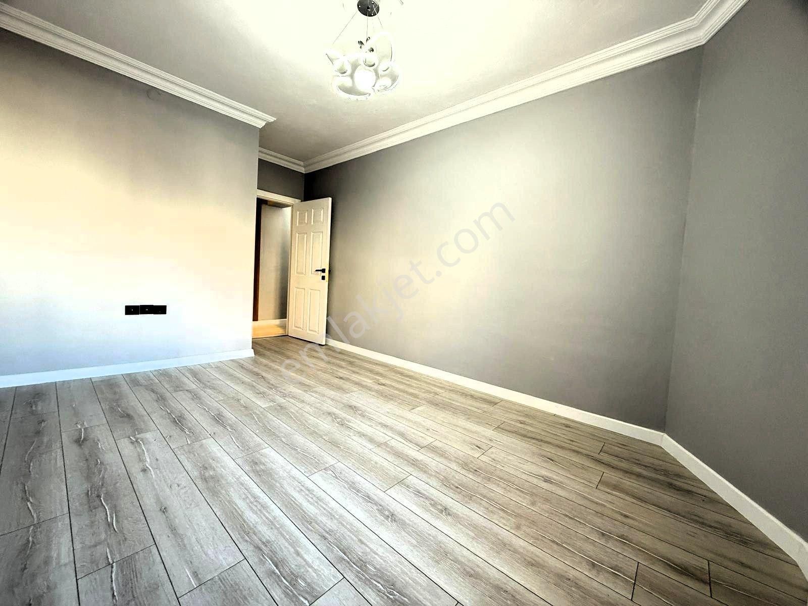 Kariyerden Ayvalı'da Asansölü Lüx Yapılı Ara Katta 3+1 Daire - Görsel 34