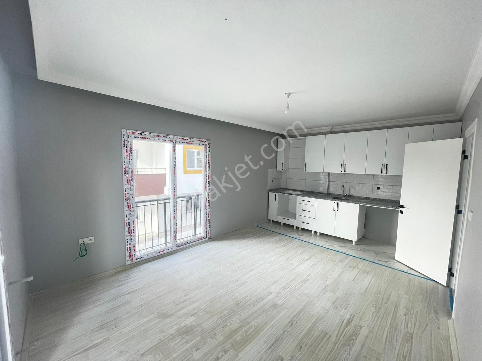 Osmangazi'de Yatay Mimari Oturuma Hazır Sıfır 2+1 Satılık Daire - Görsel 4