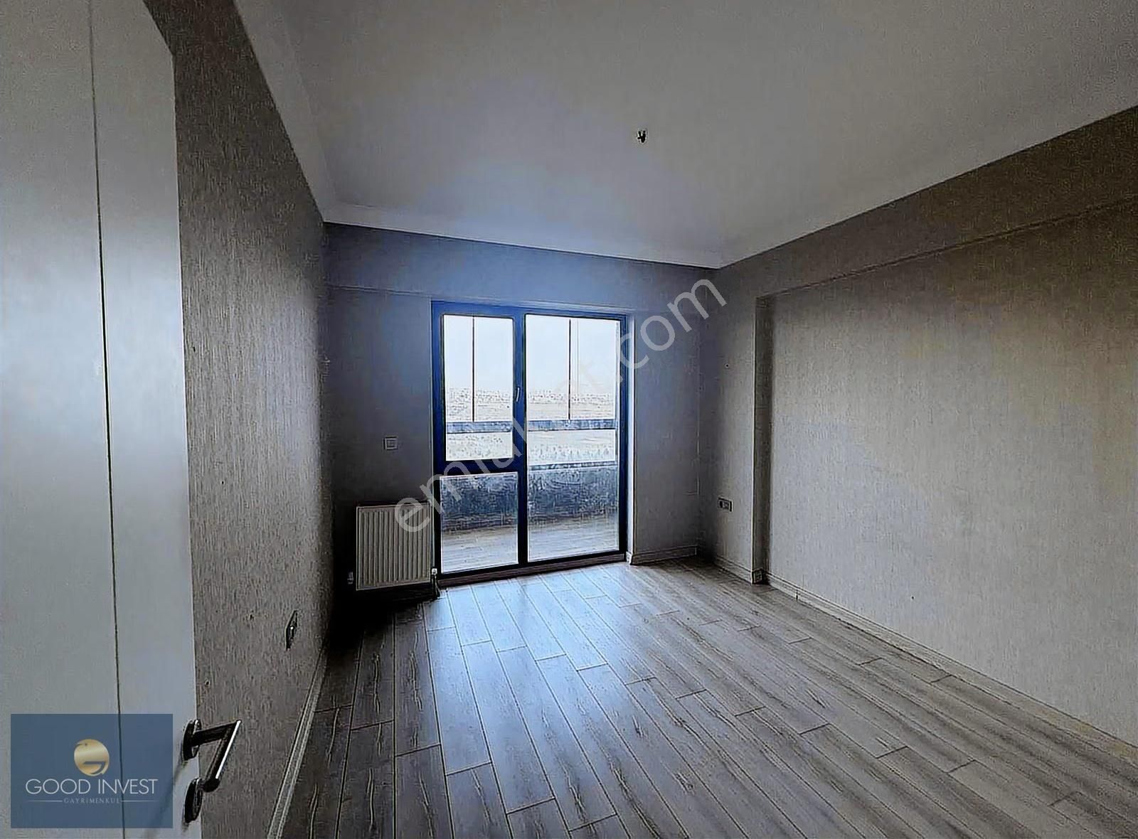 Metro Yanı İstgate Sitesinde Kiralık Arakat 1+1 Daire - Görsel 2