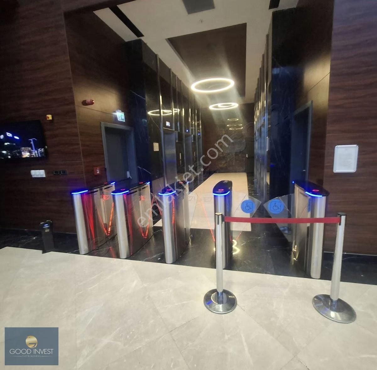 Şehrin Merkezinde Çankaya Da 1071 Usta Plazada Kiralık Köşe Ofis - Görsel 20