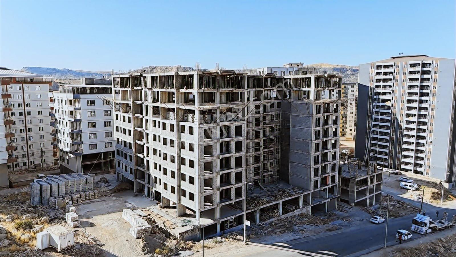 Azk'den Hastanenin Dibinde 2 M Peşinat İle Ev Sahibi Yapıyoruz