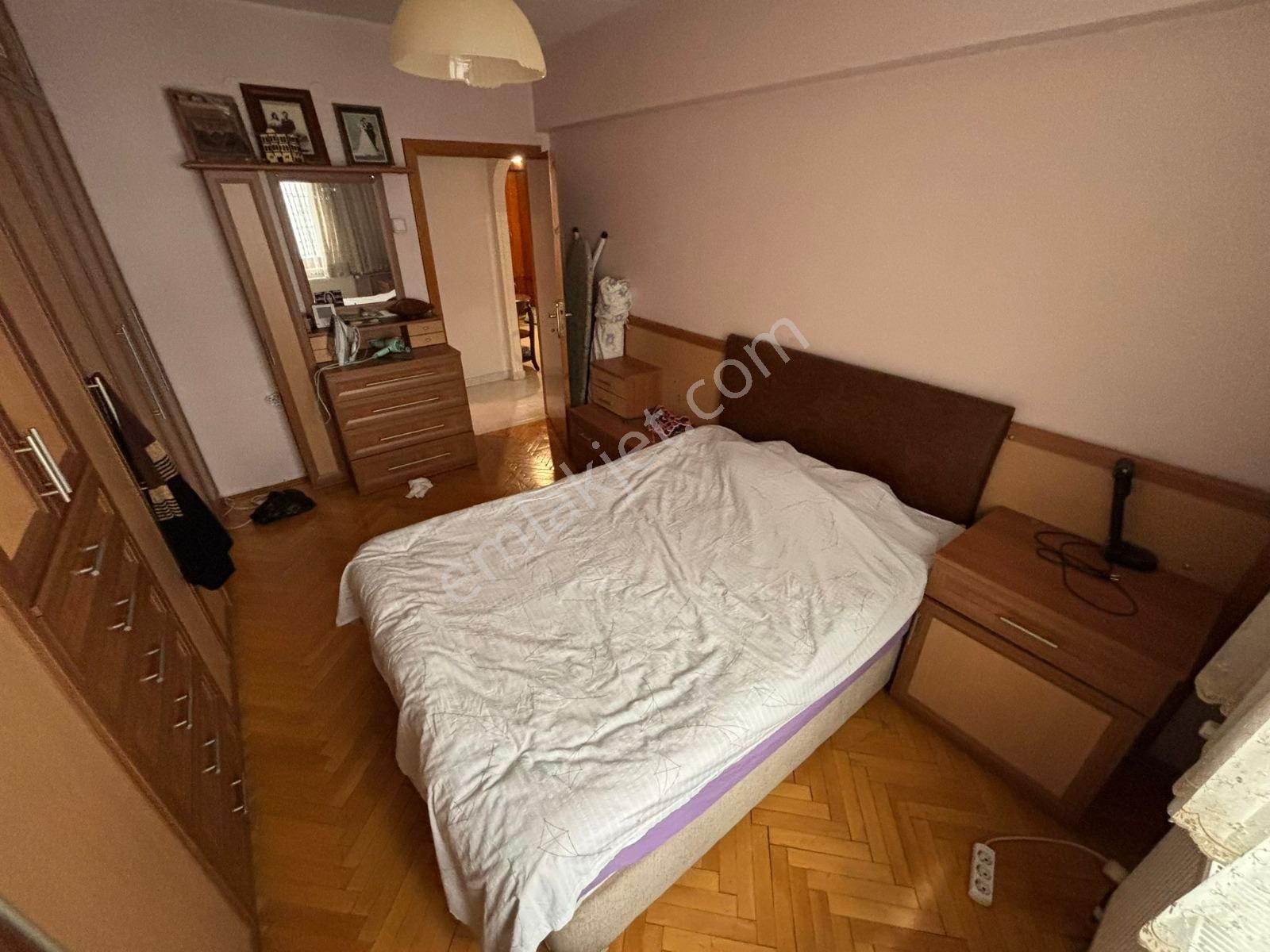 Lokman Hekim Hast. Yakını Cad. Üzeri 3+1 Bağımsız 1.kat Konumlu