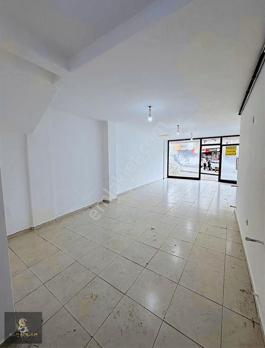 İstasyon Mah 55 M2 Cadde Üzeri Her İşe Uygun Kiralık Dükkan - Görsel 2