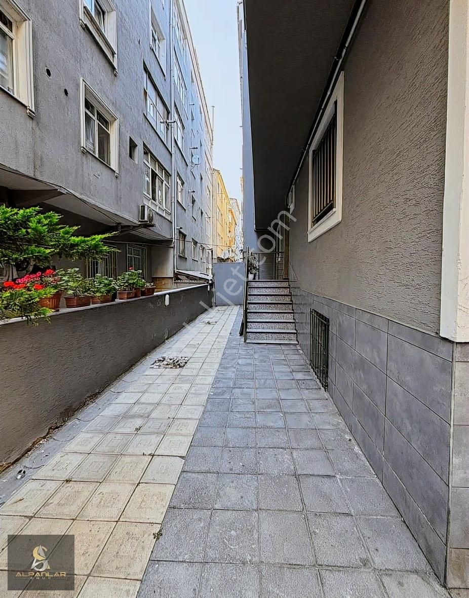 Sefaköy Gültepe Mah.4+2 Dublex 190m2 Satılık Daire - Görsel 23