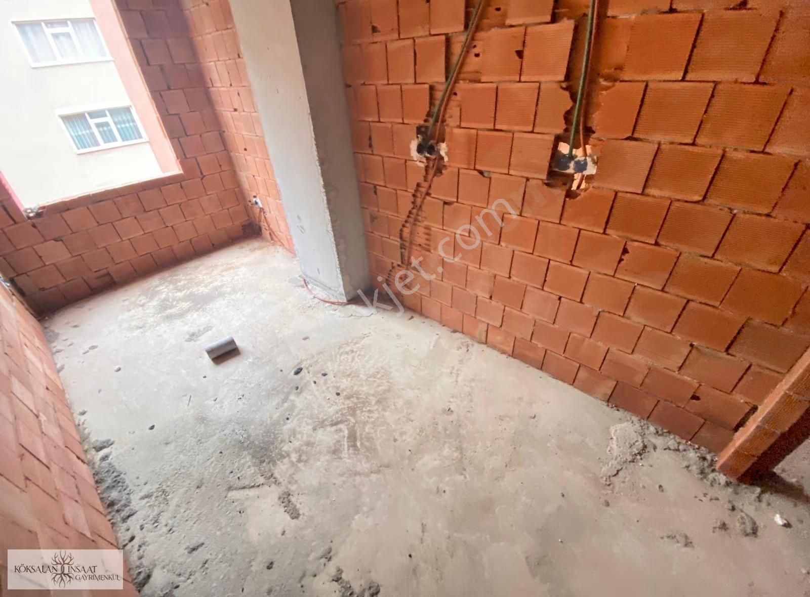 Köksalan İnşaat Küçükyalı Minibüse Yakın Projeden Ön Cephe 2+1 - Görsel 2