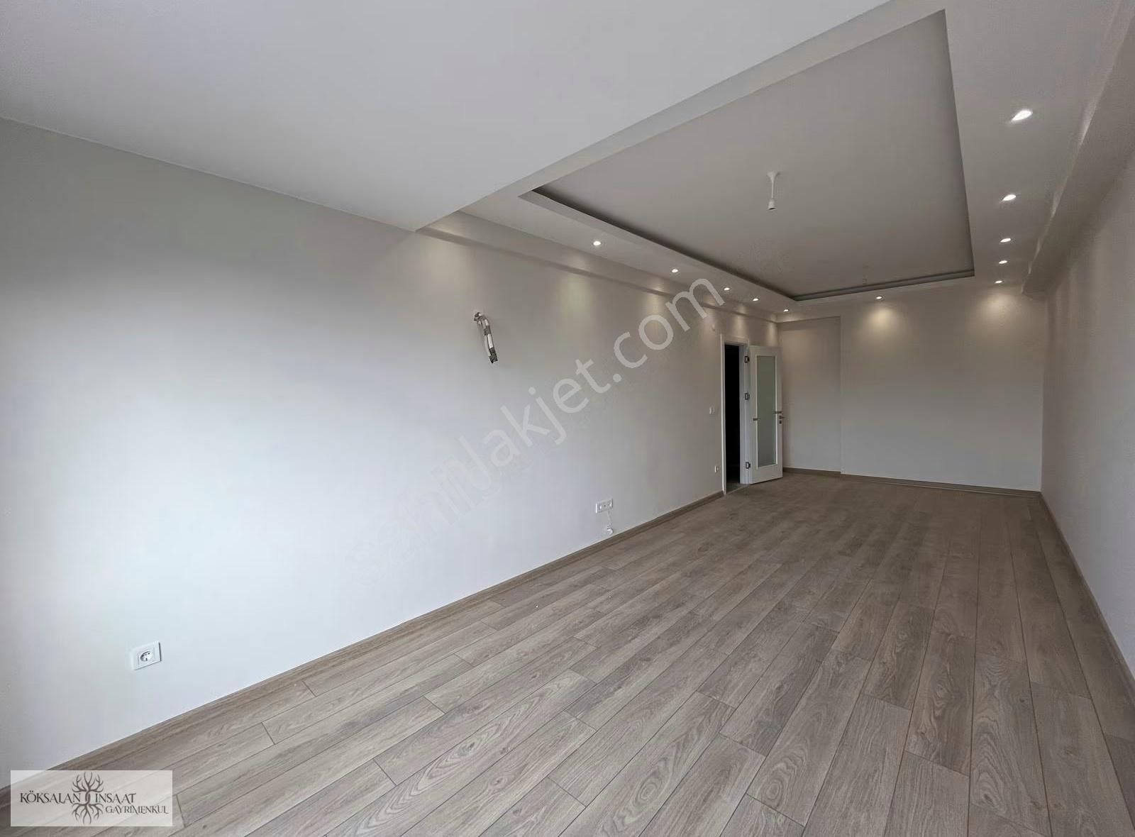 Köksalan'dan Küçükyalı'da Sıfır Emsalsiz Genişlikte Ön Cephe 2+1 - Görsel 2