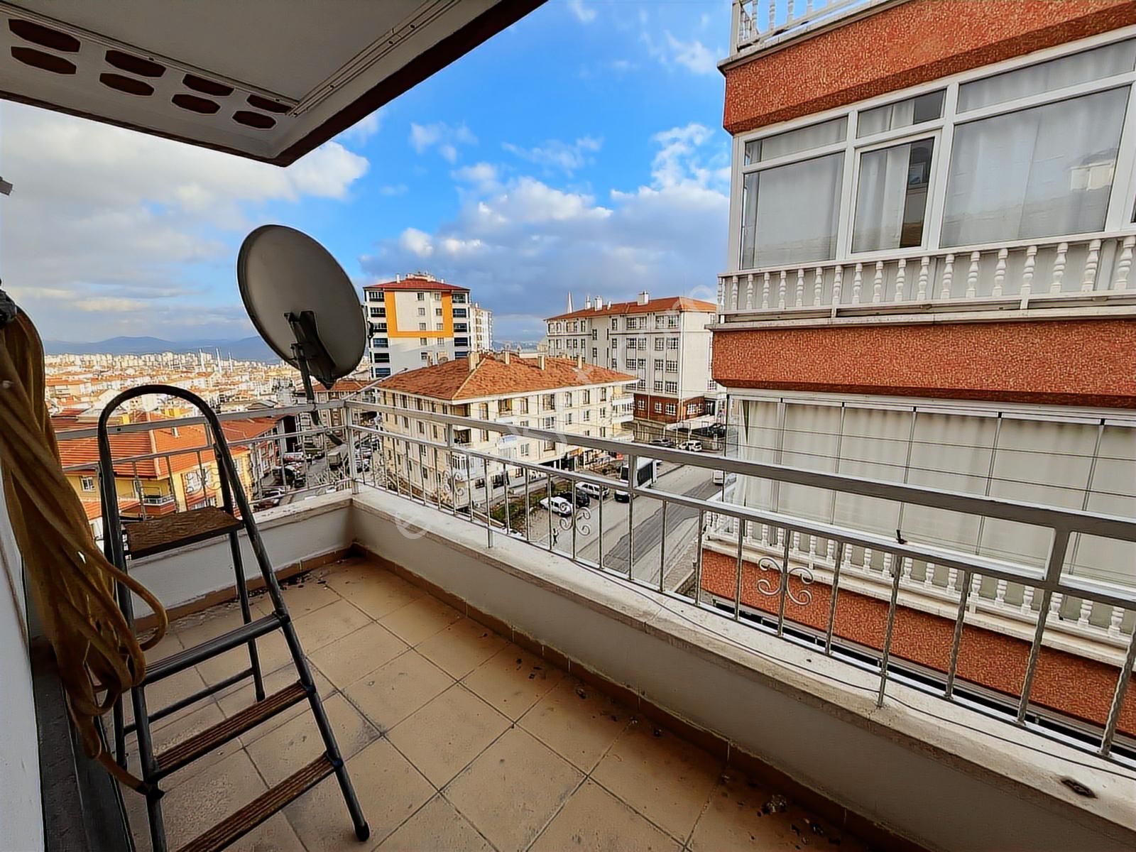 Ufuktepe Biçkin Sokakta Full Manzaralı 3+1 Asansörlü - Görsel 8