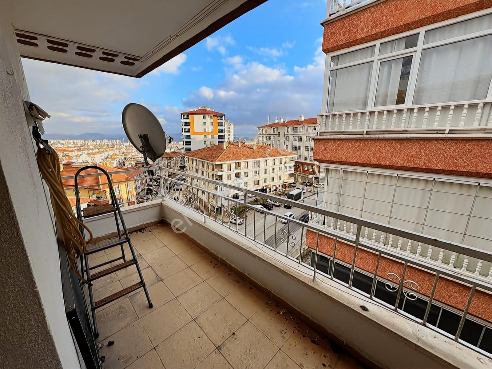 Ufuktepe Biçkin Sokakta Full Manzaralı 3+1 Asansörlü - Görsel 11