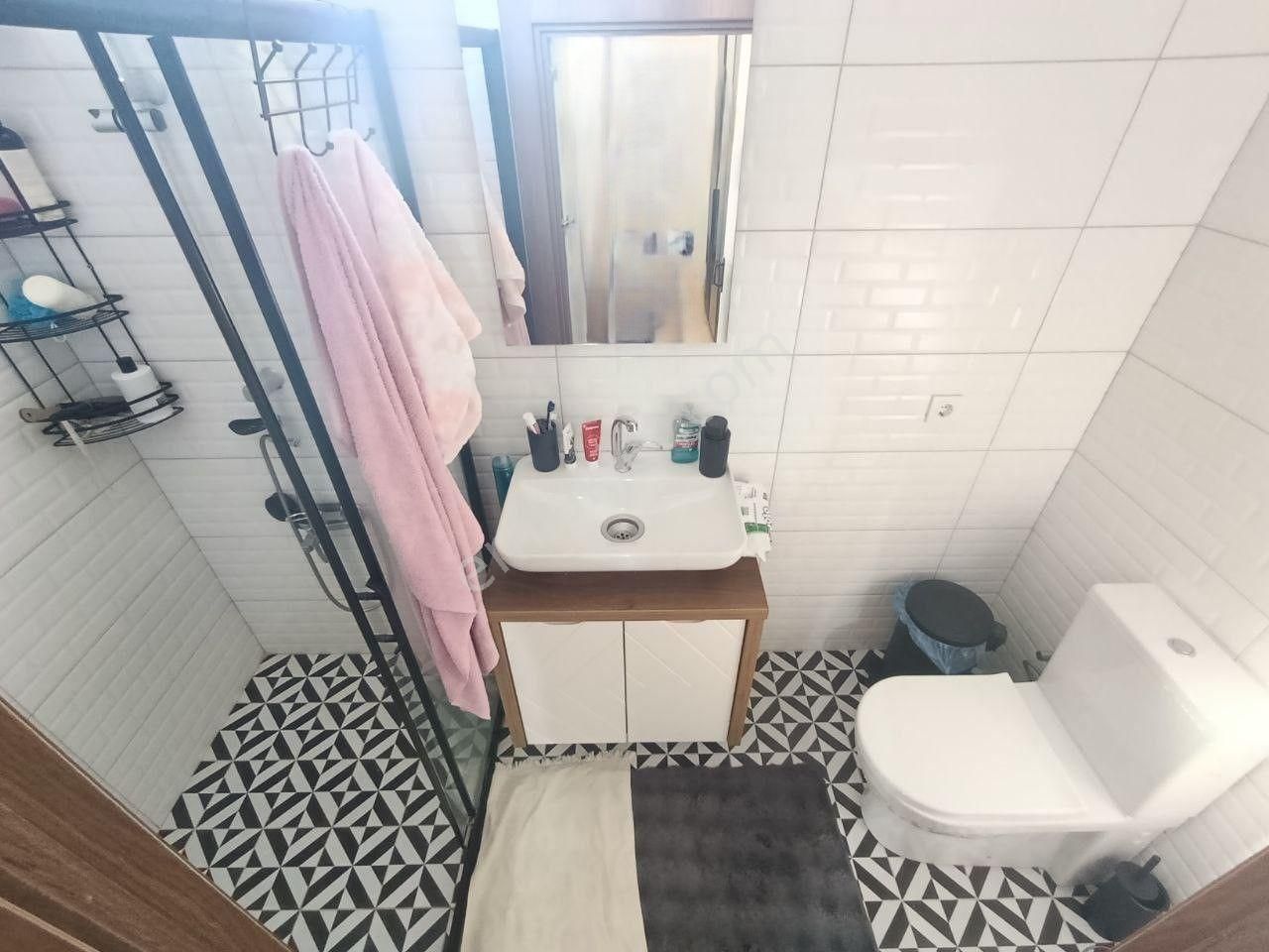 Yetkili - Pınarbaşında Deniz Manzaralı 4 Banyolu Tam Müstakil 4+1 Villa - Görsel 18