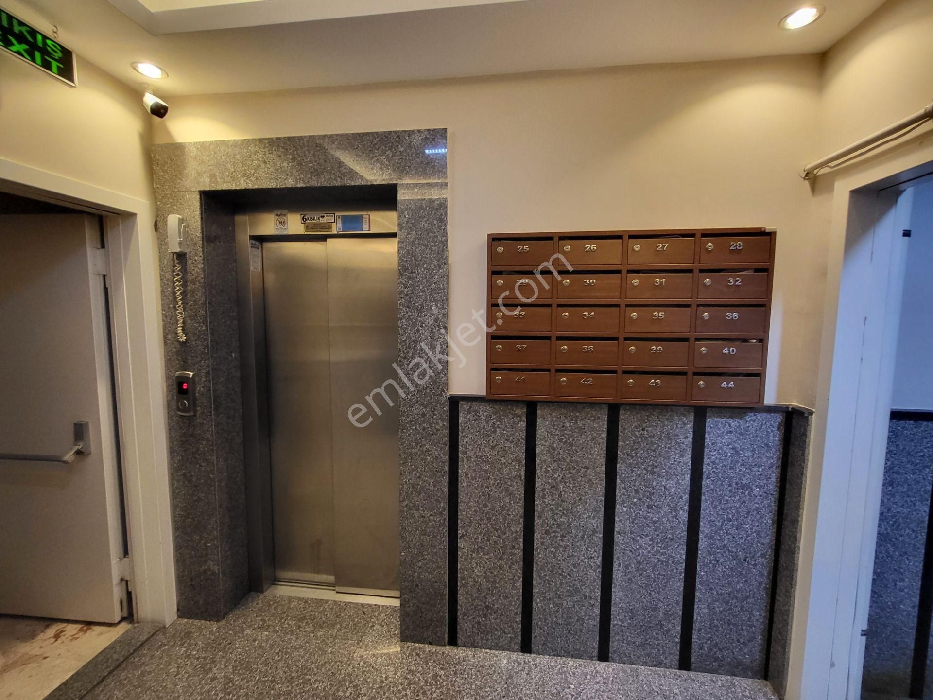 Ümraniye'de 2+1, 70m² Net, Güney Cephe, Eşyasız Kiralık Daire - Görsel 24