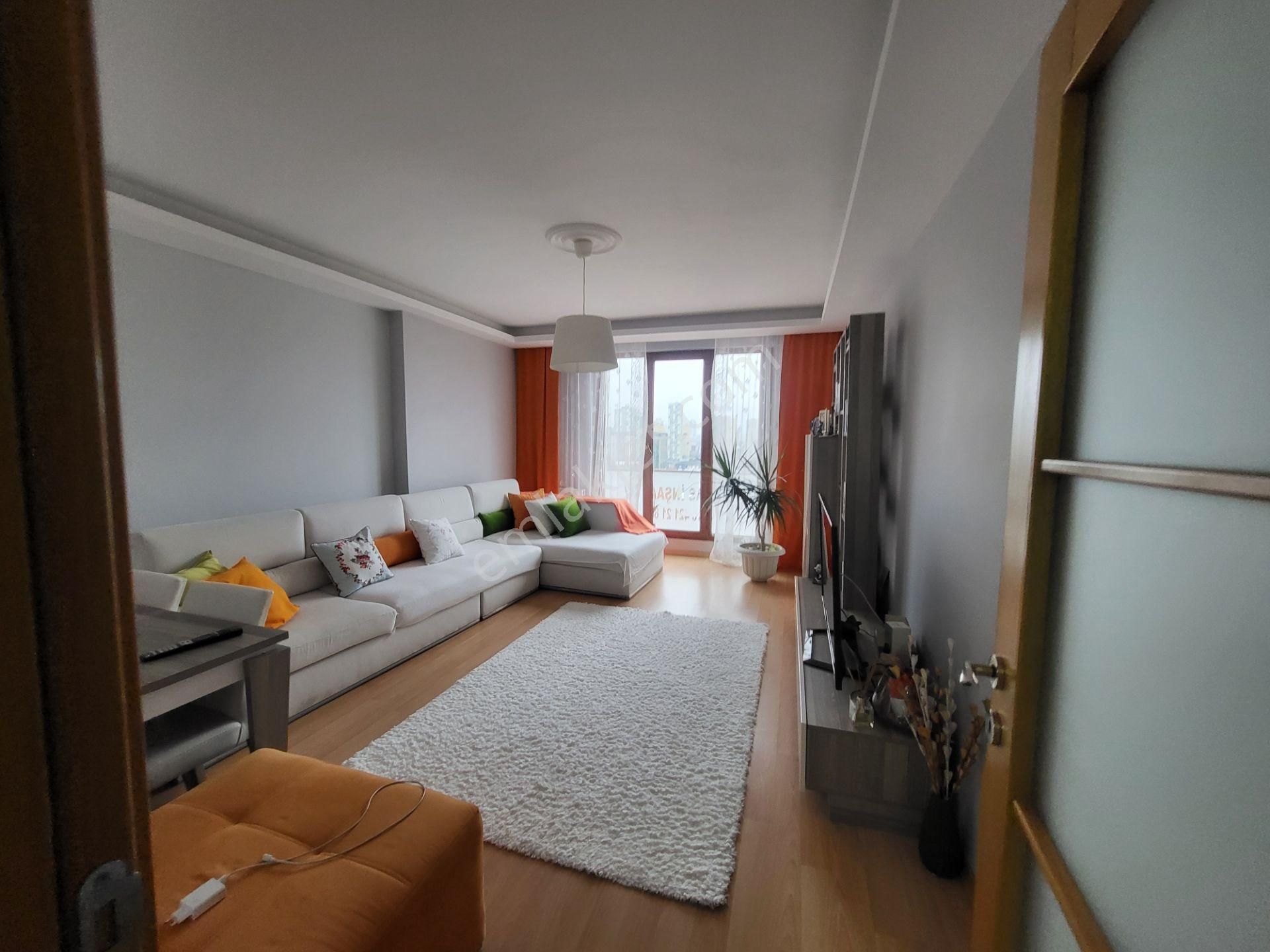 Ümraniye'de 2+1, 70m² Net, Güney Cephe, Eşyasız Kiralık Daire - Görsel 7