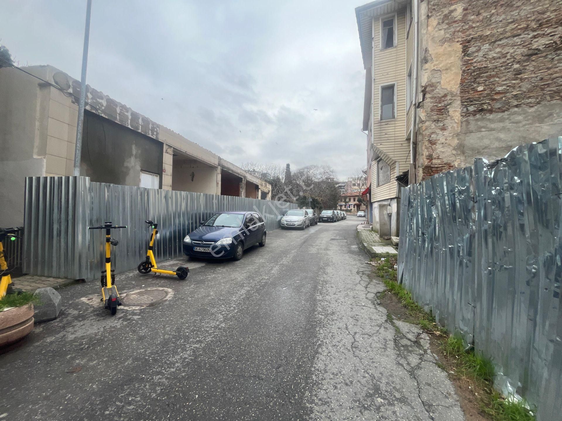 Üsküdar Ayazmada Muhteşem Lokasyonda 2+1 Ara Kat 90m² - Görsel 19