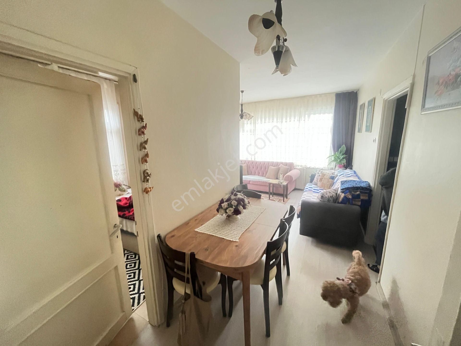 Üsküdar Ayazmada Muhteşem Lokasyonda 2+1 Ara Kat 90m² - Görsel 14