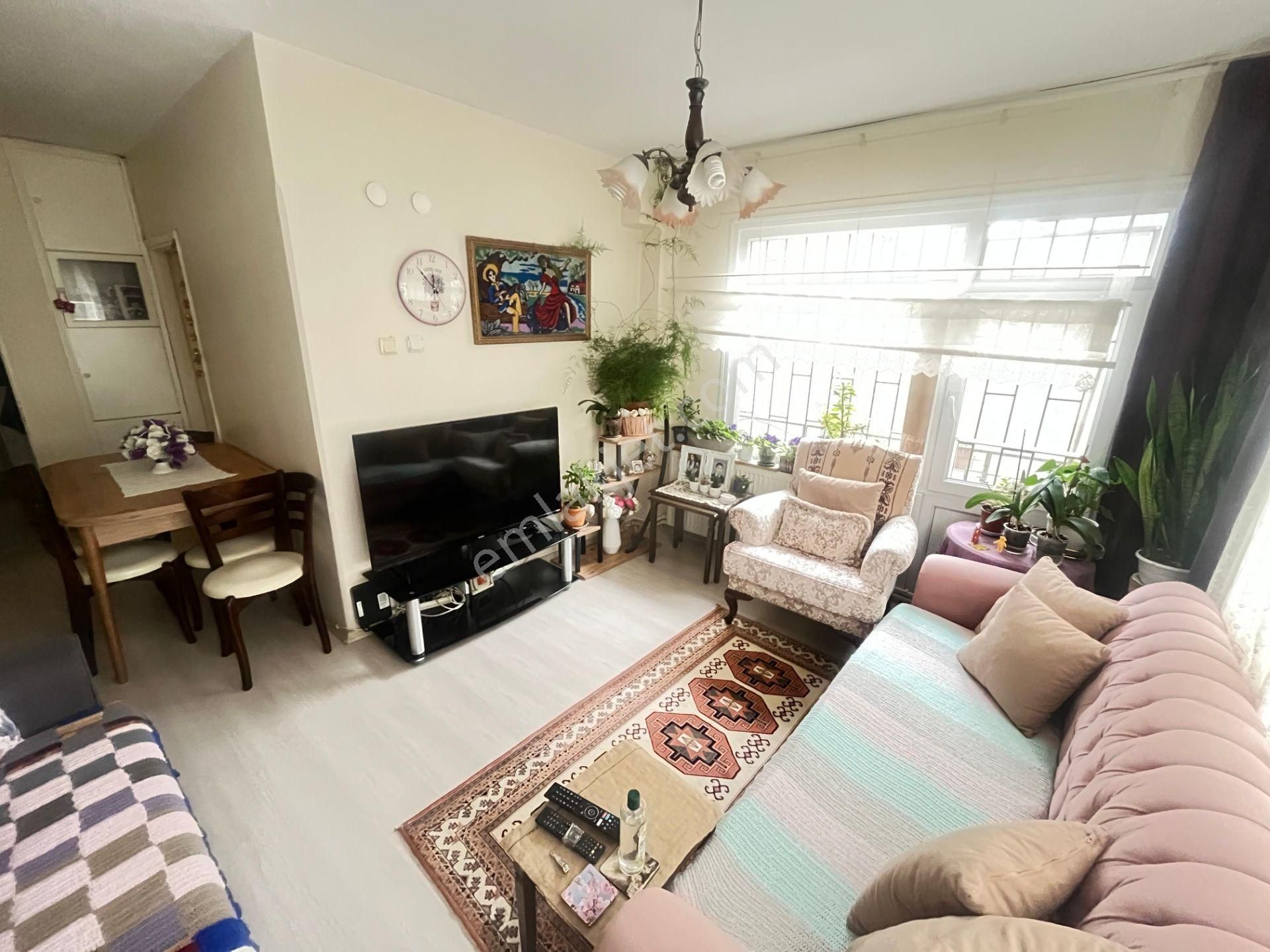 Üsküdar Ayazmada Muhteşem Lokasyonda 2+1 Ara Kat 90m² - Görsel 22