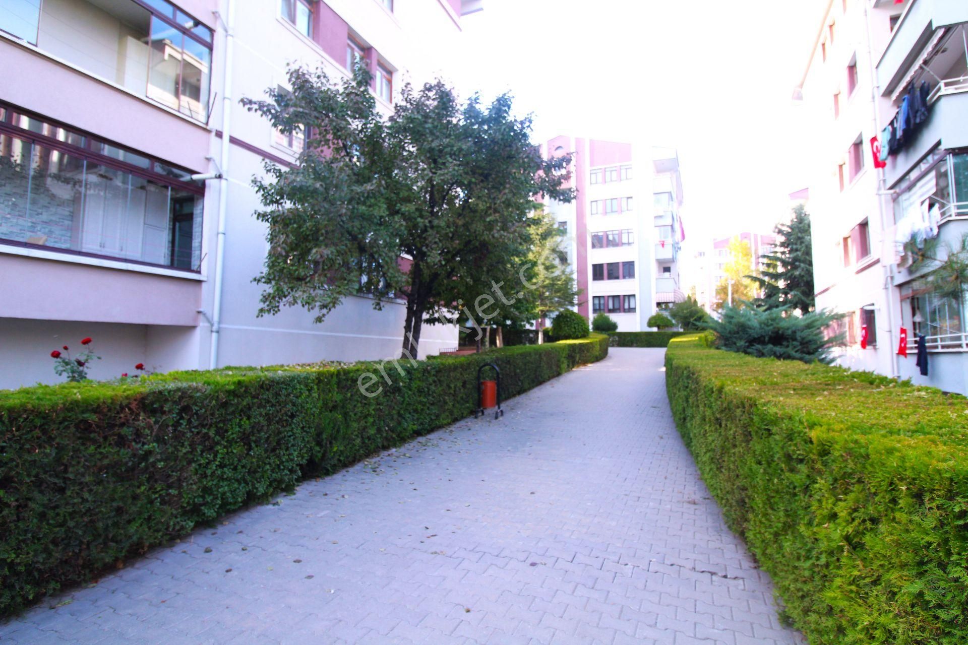 Ergazi Kiralık Daire 3+1 140m2 Özpetek 5 Batıkent Yenimahalle - Görsel 12