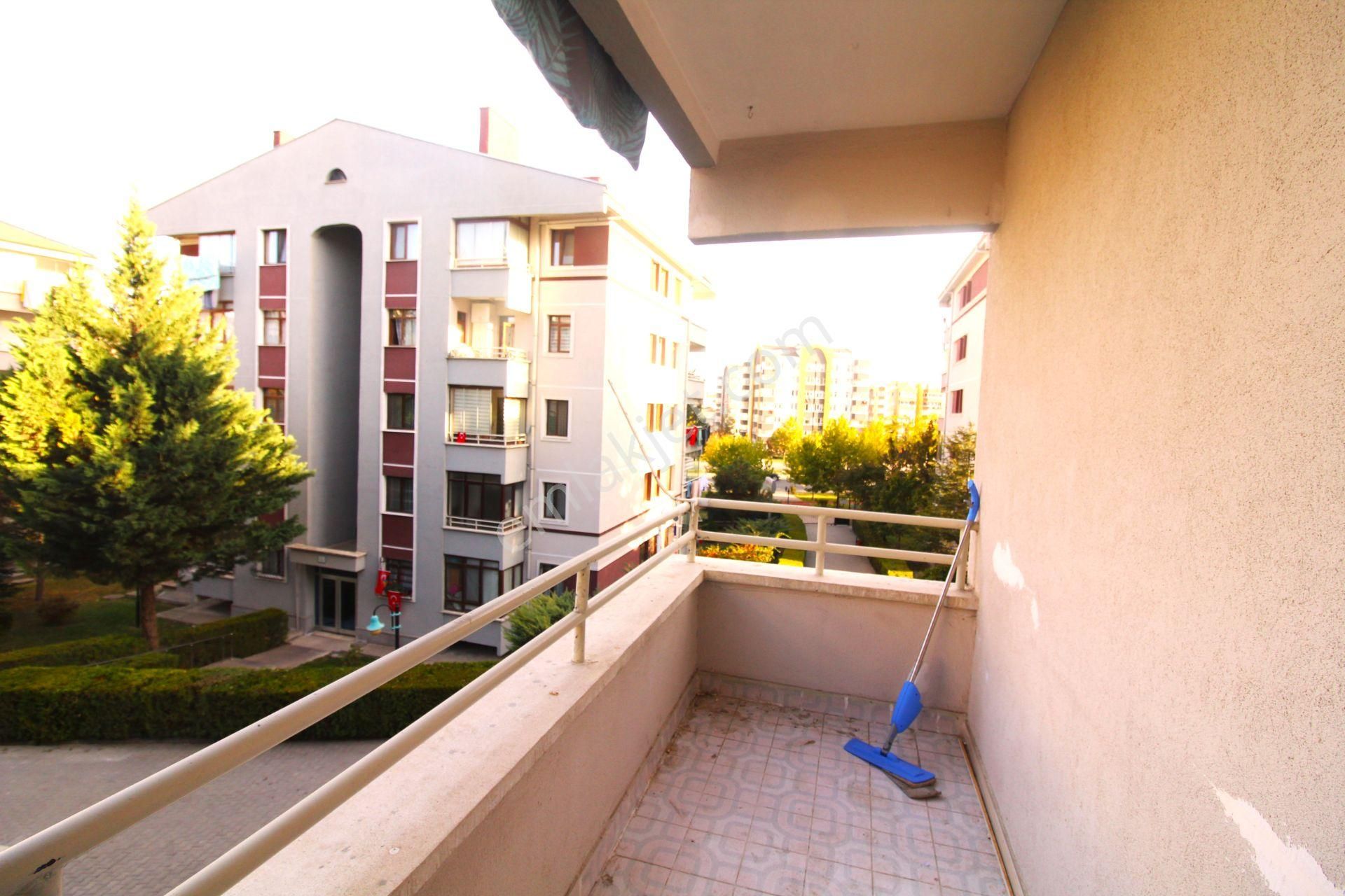 Ergazi Kiralık Daire 3+1 140m2 Özpetek 5 Batıkent Yenimahalle - Görsel 17