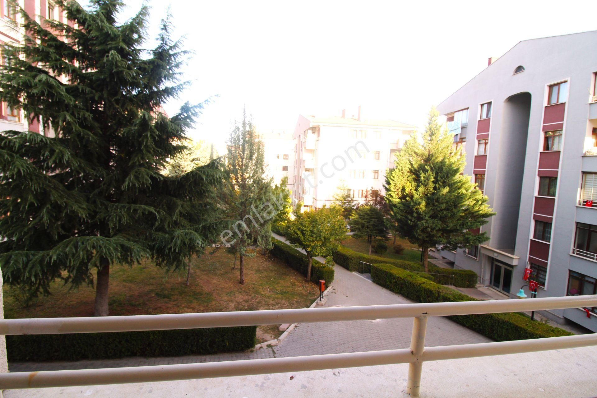 Ergazi Kiralık Daire 3+1 140m2 Özpetek 5 Batıkent Yenimahalle - Görsel 18