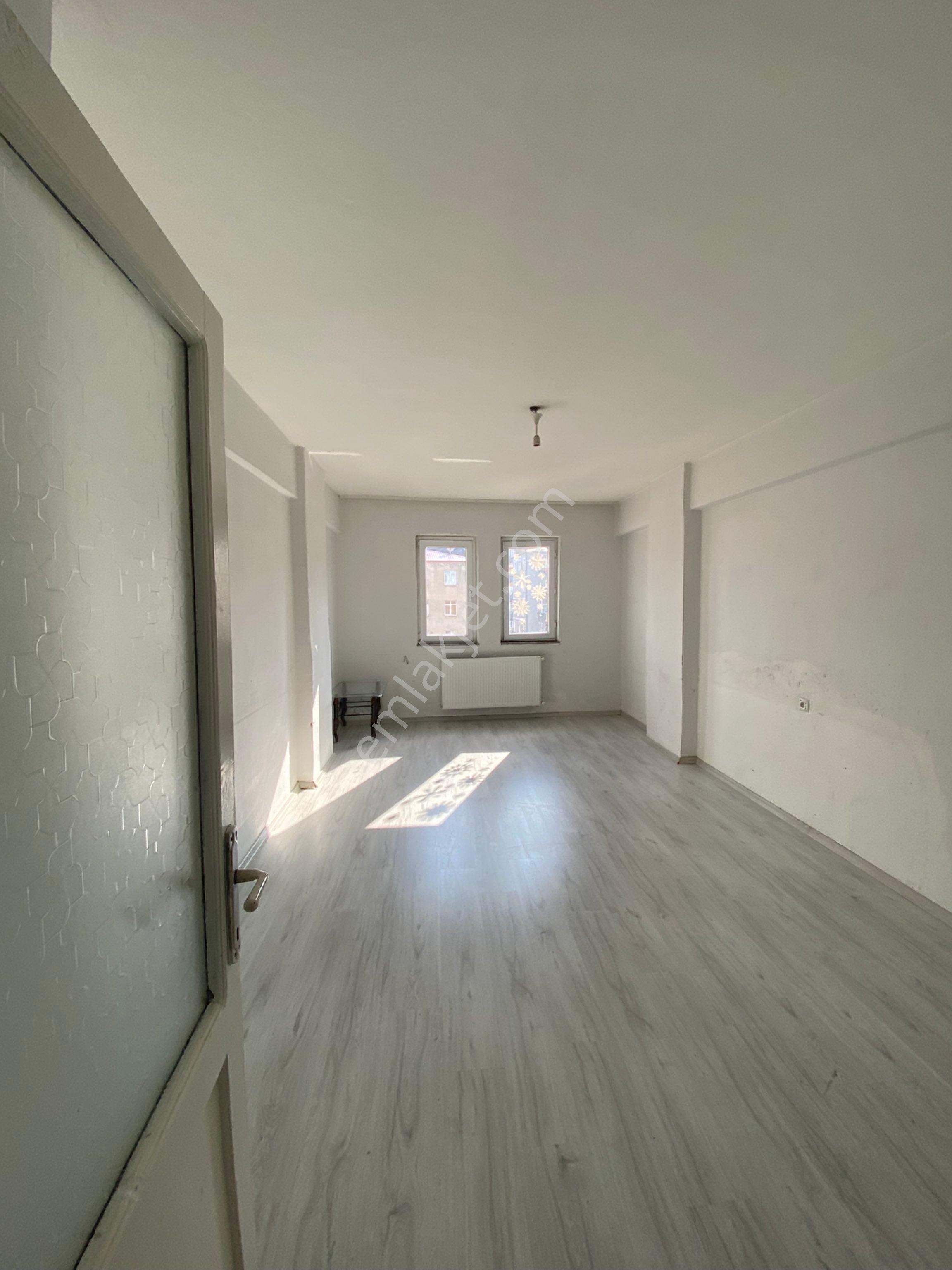 Mükemmel Lokasyon Kiralık Daire