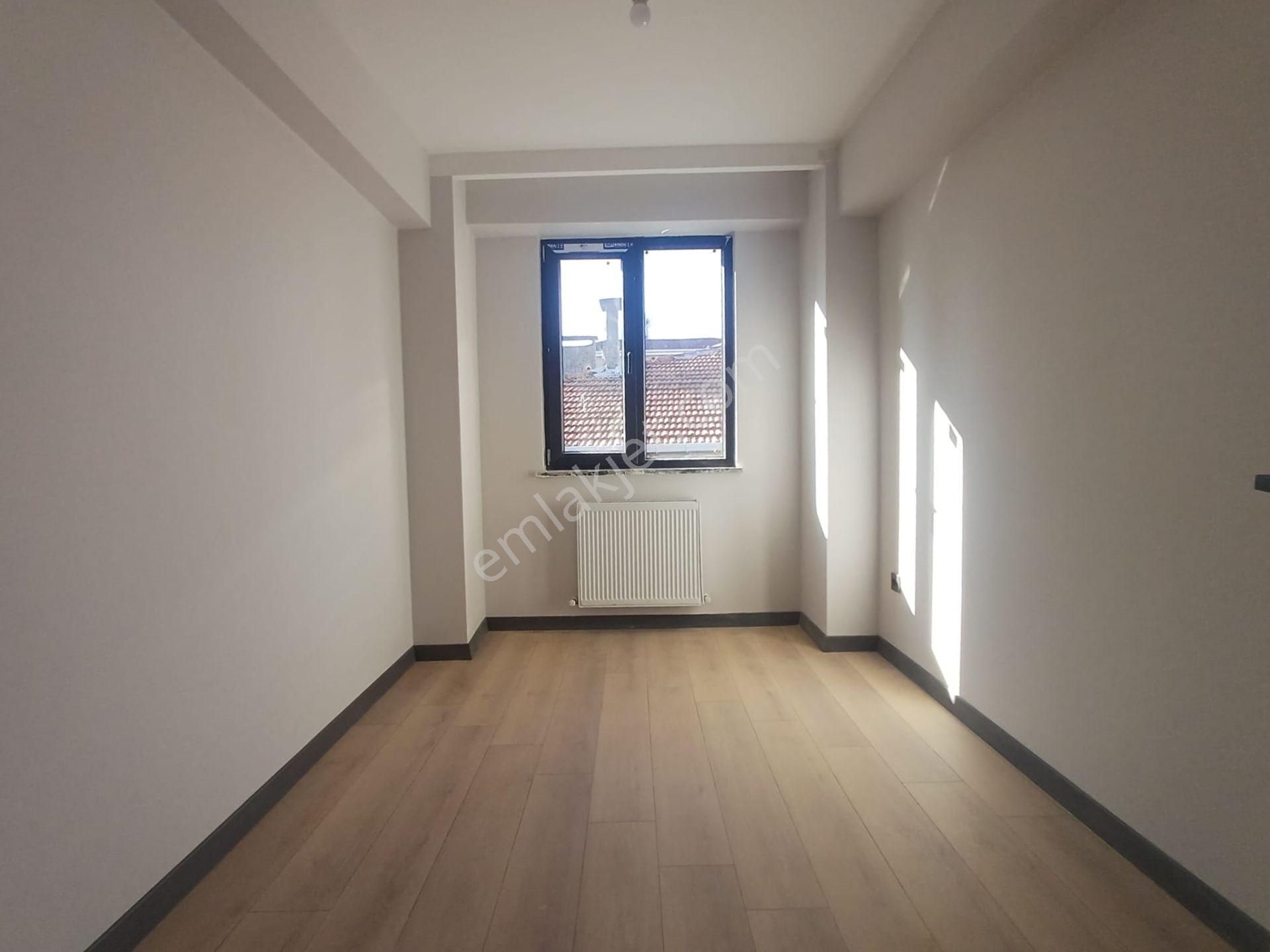 Mertcan Dan Hürriyet Mah Ebeveyn Banyolu 3+1 Arakat Lüks Daire - Görsel 5