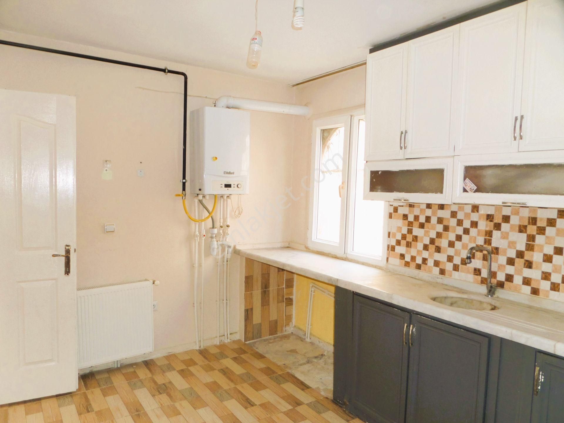 100.yılda,3+1 Kapalı Mut.doğalgazlı Kiralık Zemin Kat - Görsel 5