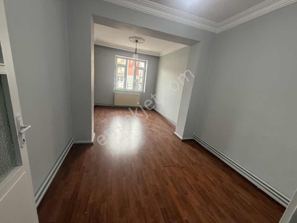 Metro:3 Dk Şişli Mecidiyeköy Merkezde Kiralık 2+1 Daire Boyalı - Görsel 6