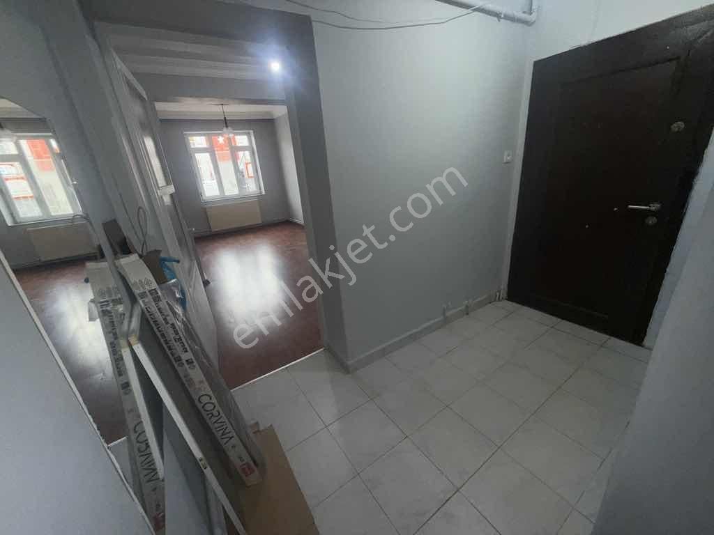 Metro:3 Dk Şişli Mecidiyeköy Merkezde Kiralık 2+1 Daire Boyalı - Görsel 10