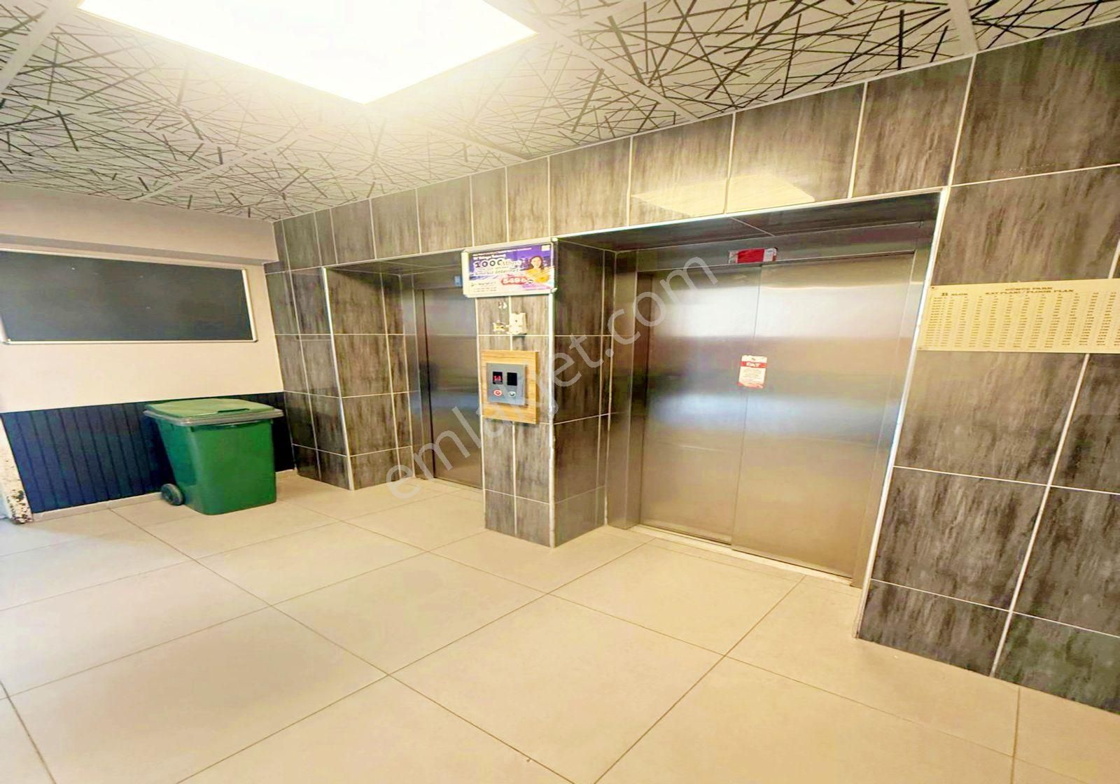 Cumhuriyet Metrobüs Duragına 10 Dk Yürüme Mesafe Site İçi 3+1 Geniş Daire!! - Görsel 9