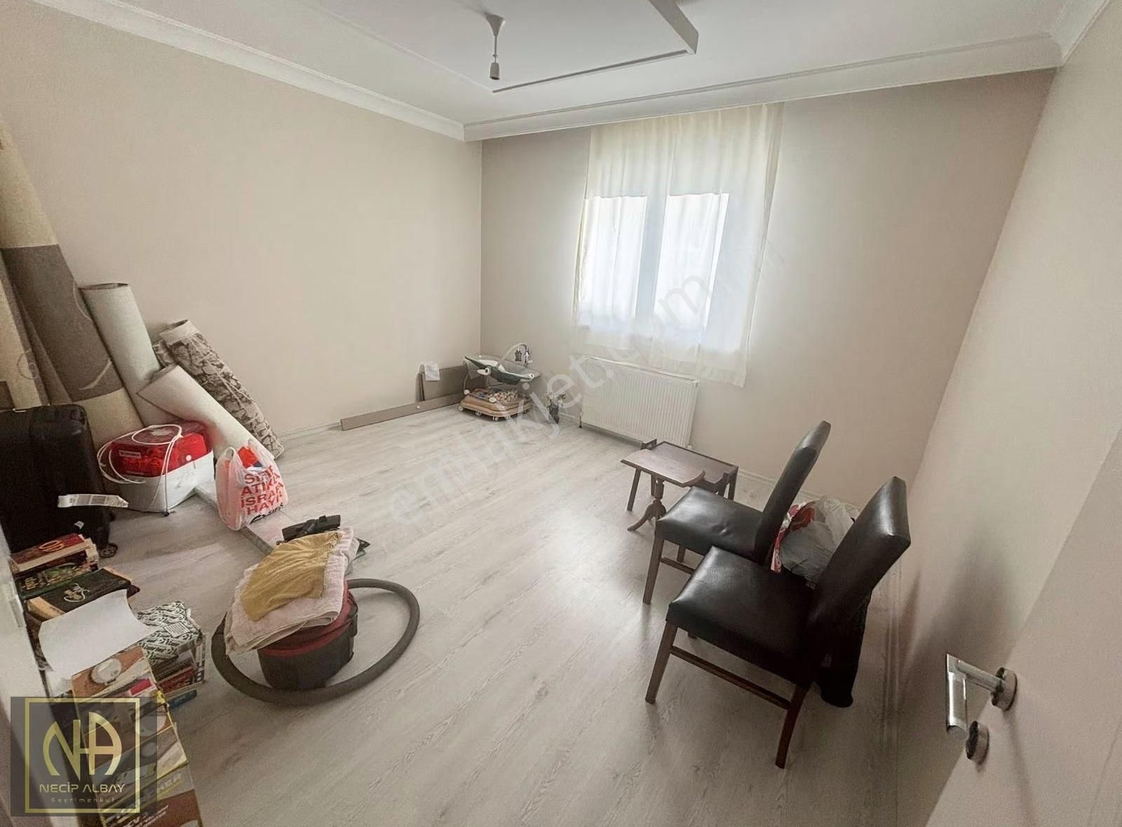 Merkezi Konumda Asansörlü Bakımlı 3+1 Daire - Görsel 13