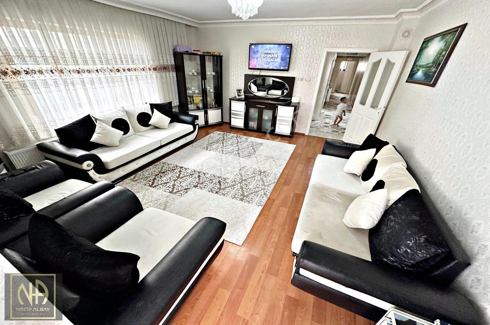 İncirli Refik Saydam Cd Üzeri 3+1 Fırsa Dairesi !!!