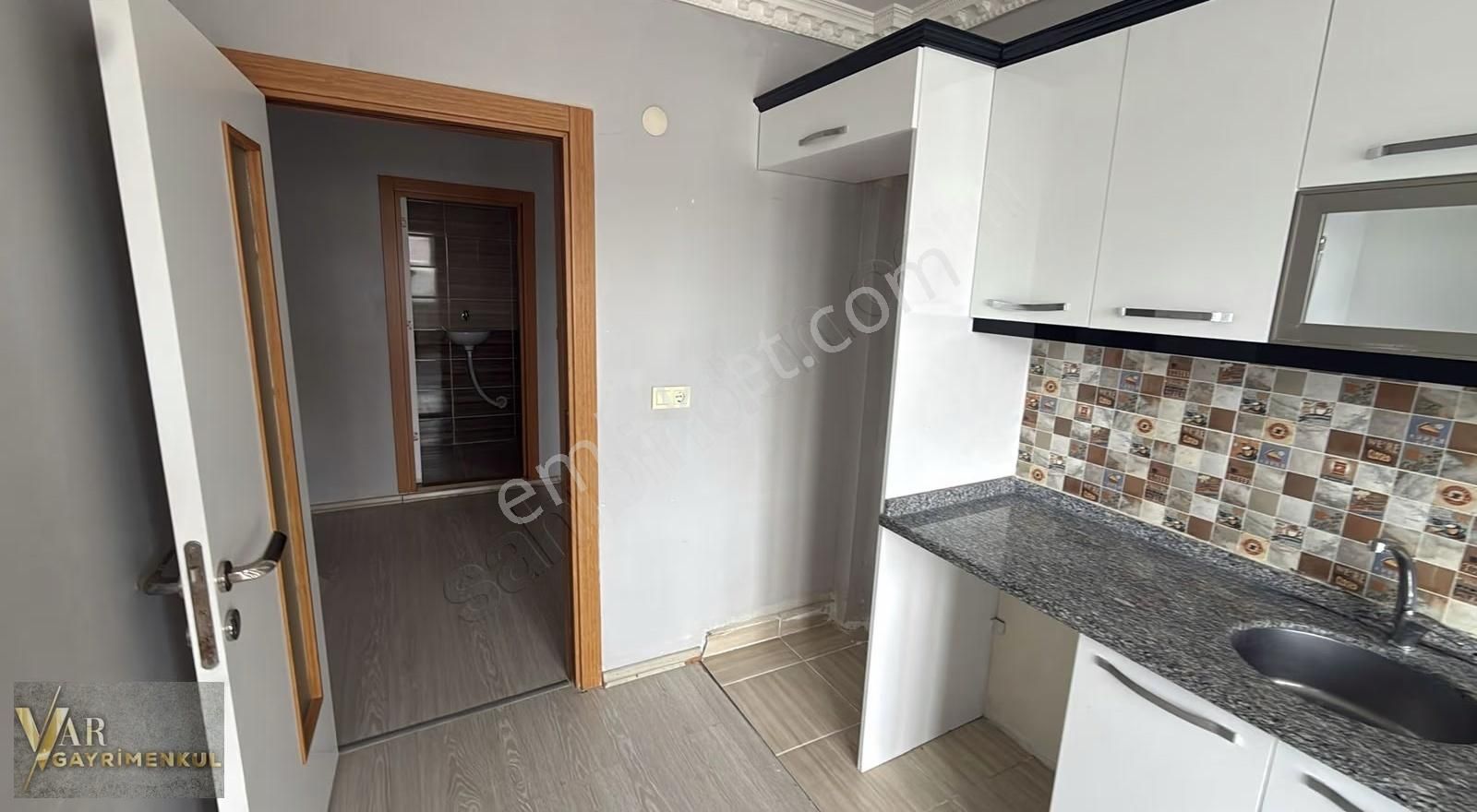 Çerkezköy Bağlık'ta 2+1 Ön Cephe Ara Kat Cadde Üzeri Daire - Görsel 21