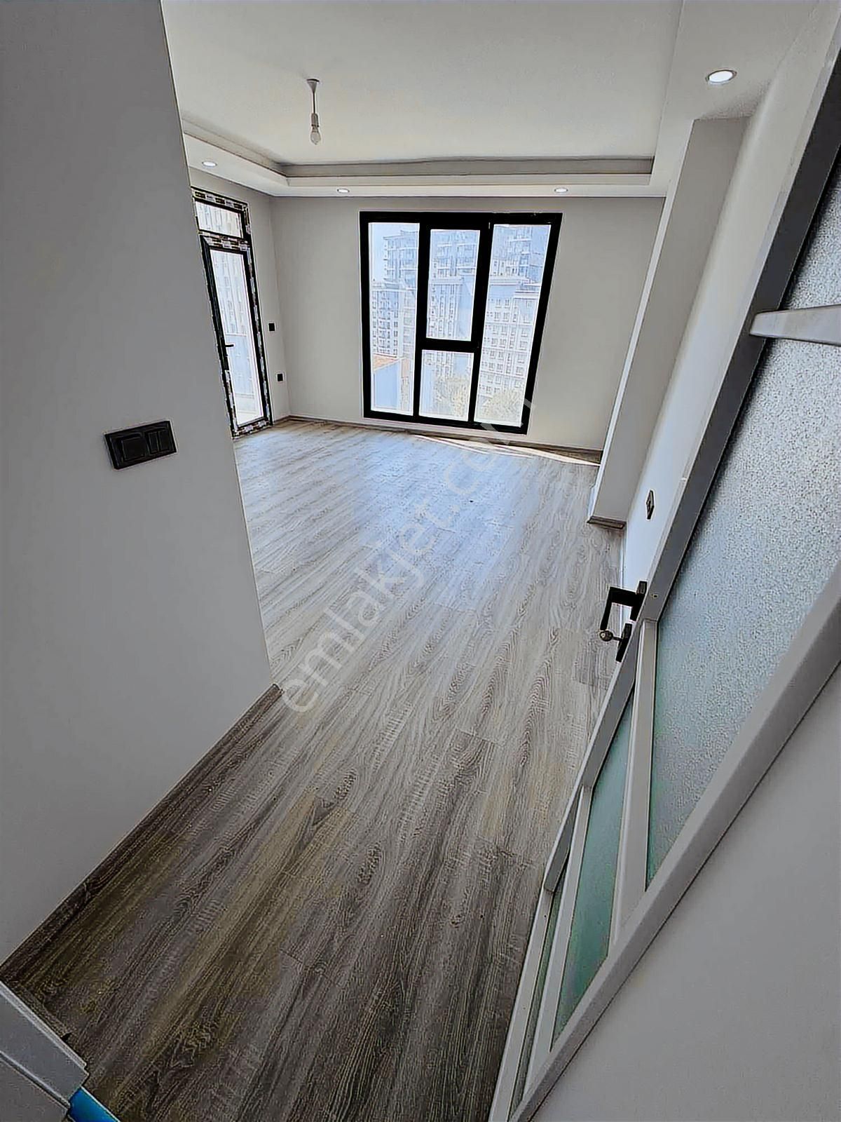 Küçükçekmece Fatih Mahallesi 2+1 Klimalı Satılık Daire - Görsel 14