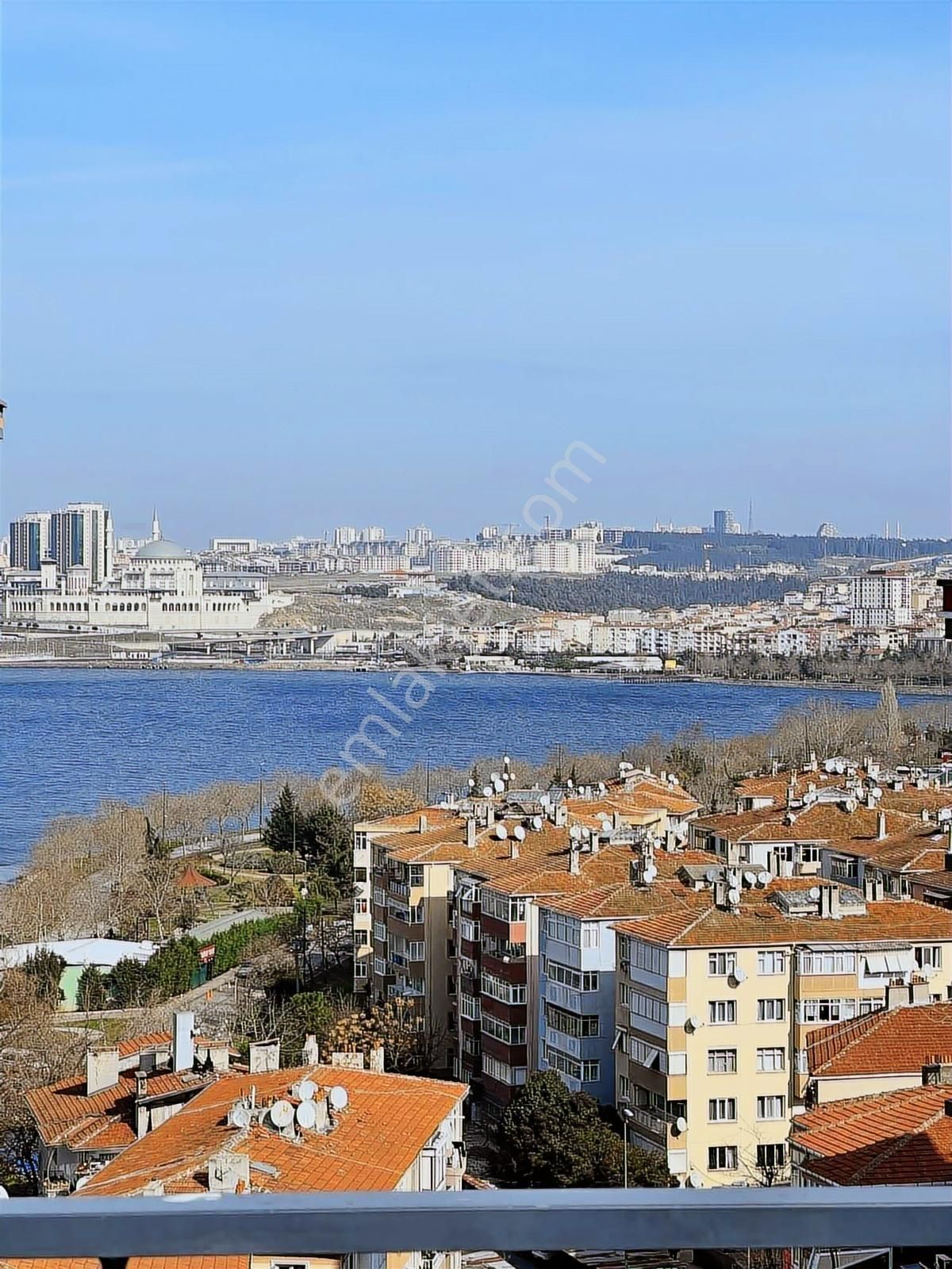 Küçükçekmece Fatih Mahallesi 2+1 Klimalı Satılık Daire - Görsel 2