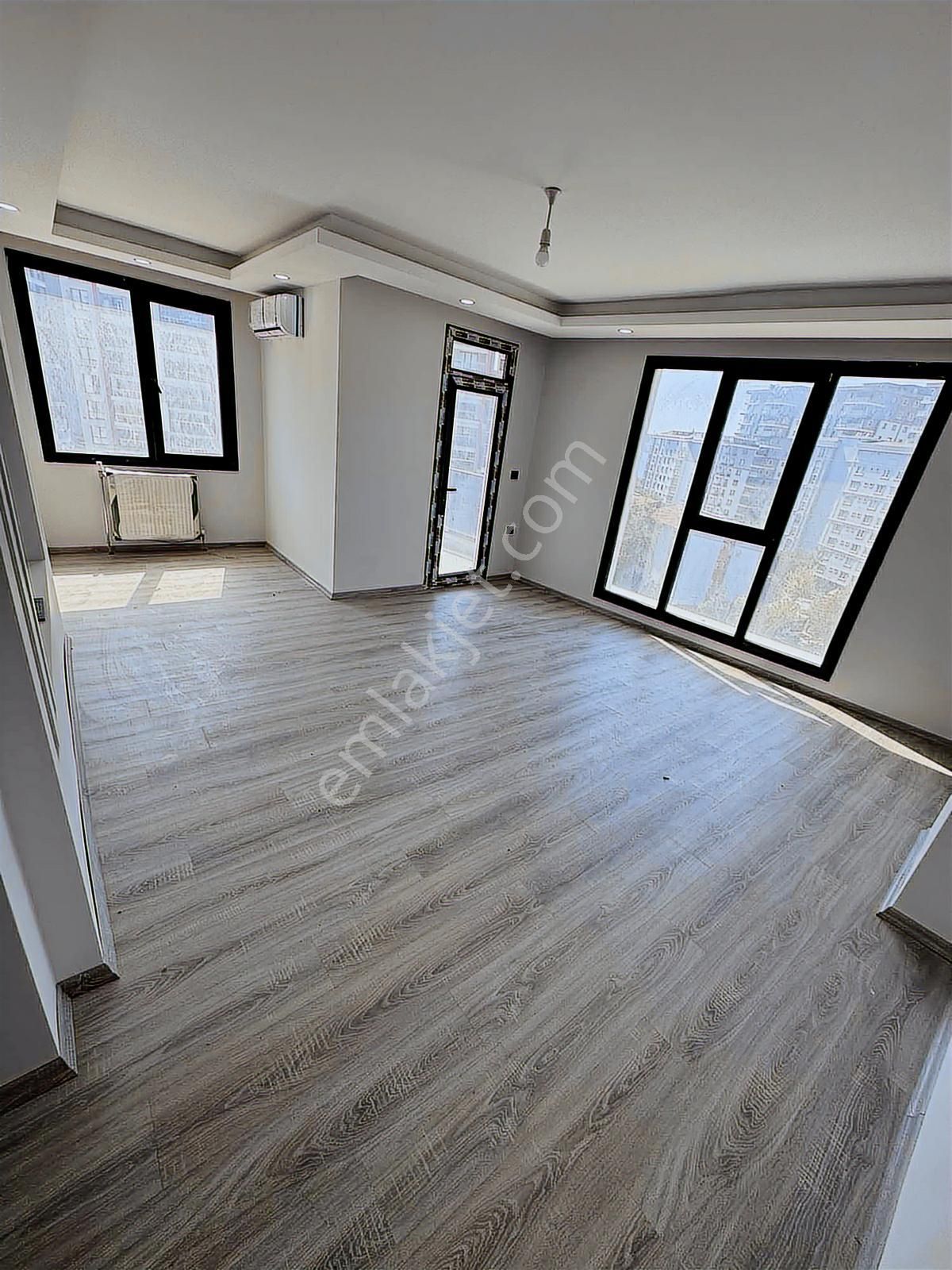 Küçükçekmece Fatih Mahallesi 2+1 Klimalı Satılık Daire - Görsel 13