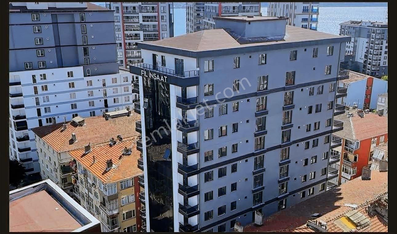 Küçükçekmece Fatih Mahallesi 2+1 Klimalı Satılık Daire - Görsel 8