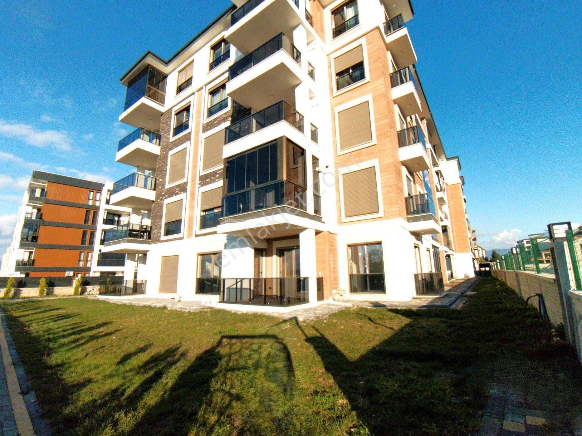 🏡burhaniye'de Aygül'den Nezih Site İçinde Sıfır Yerden Isıtmalı Ebeveyn Banyolu 2+1 Satılık Daire🏡