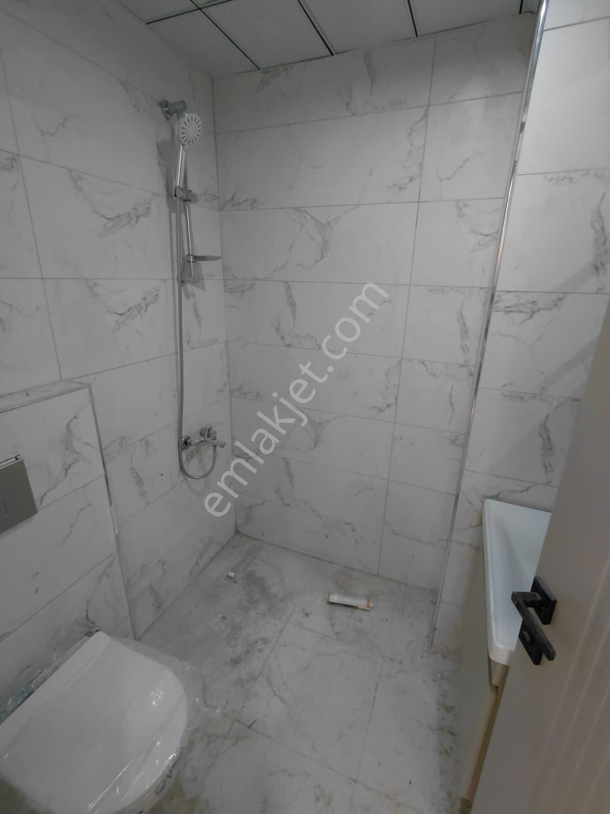 Ömerağa Mah Tramvay Yakını Ebeveyn Banyolu Sıfır 2+1 Daire Zm-16 - Görsel 31